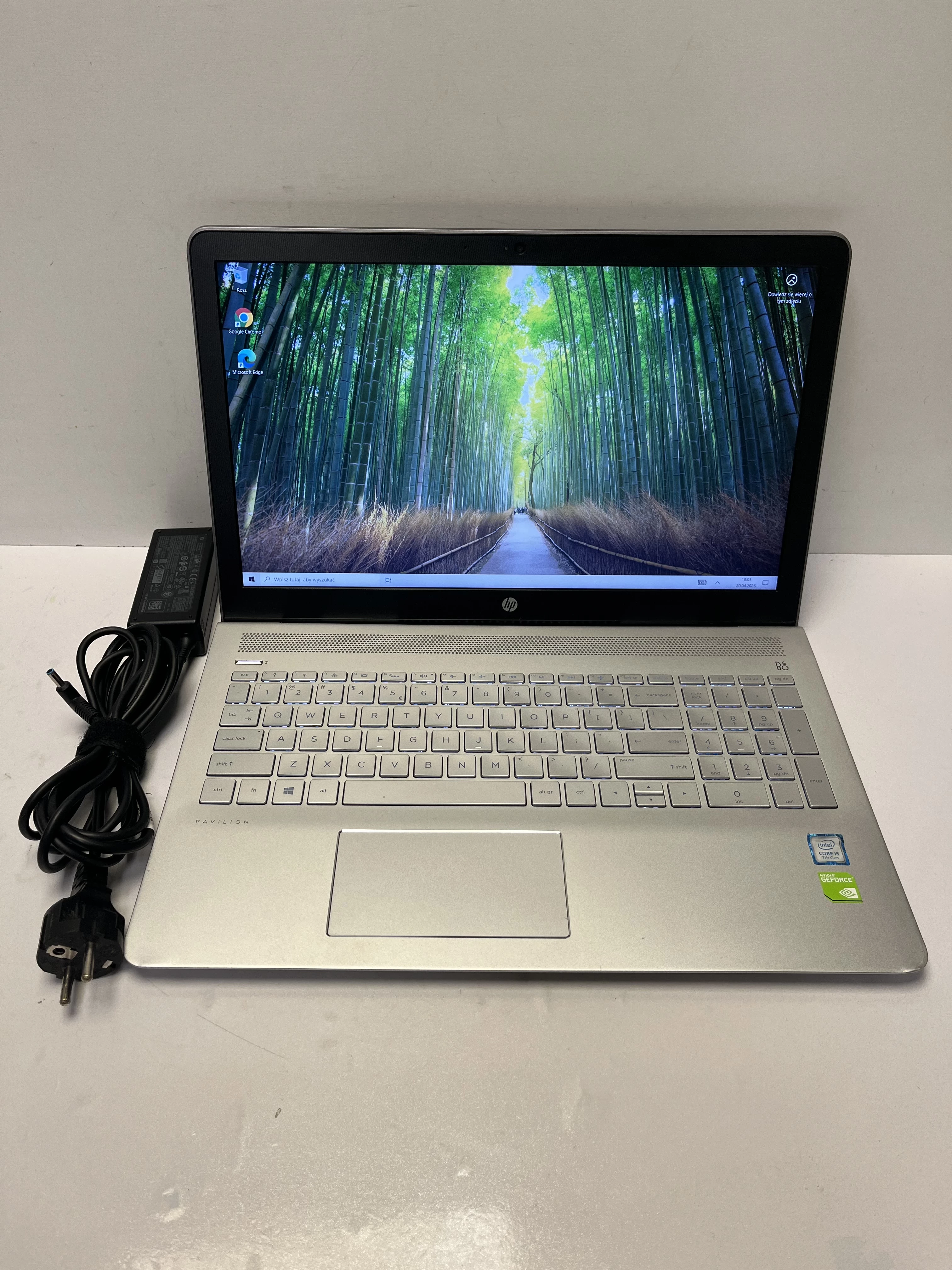 laptop-hp-pavilion-15-cc502nw-i5-7200u-8gb-ram-1tb-hdd-gtx-940mx-osiedle-teatralne-3u15-krakow