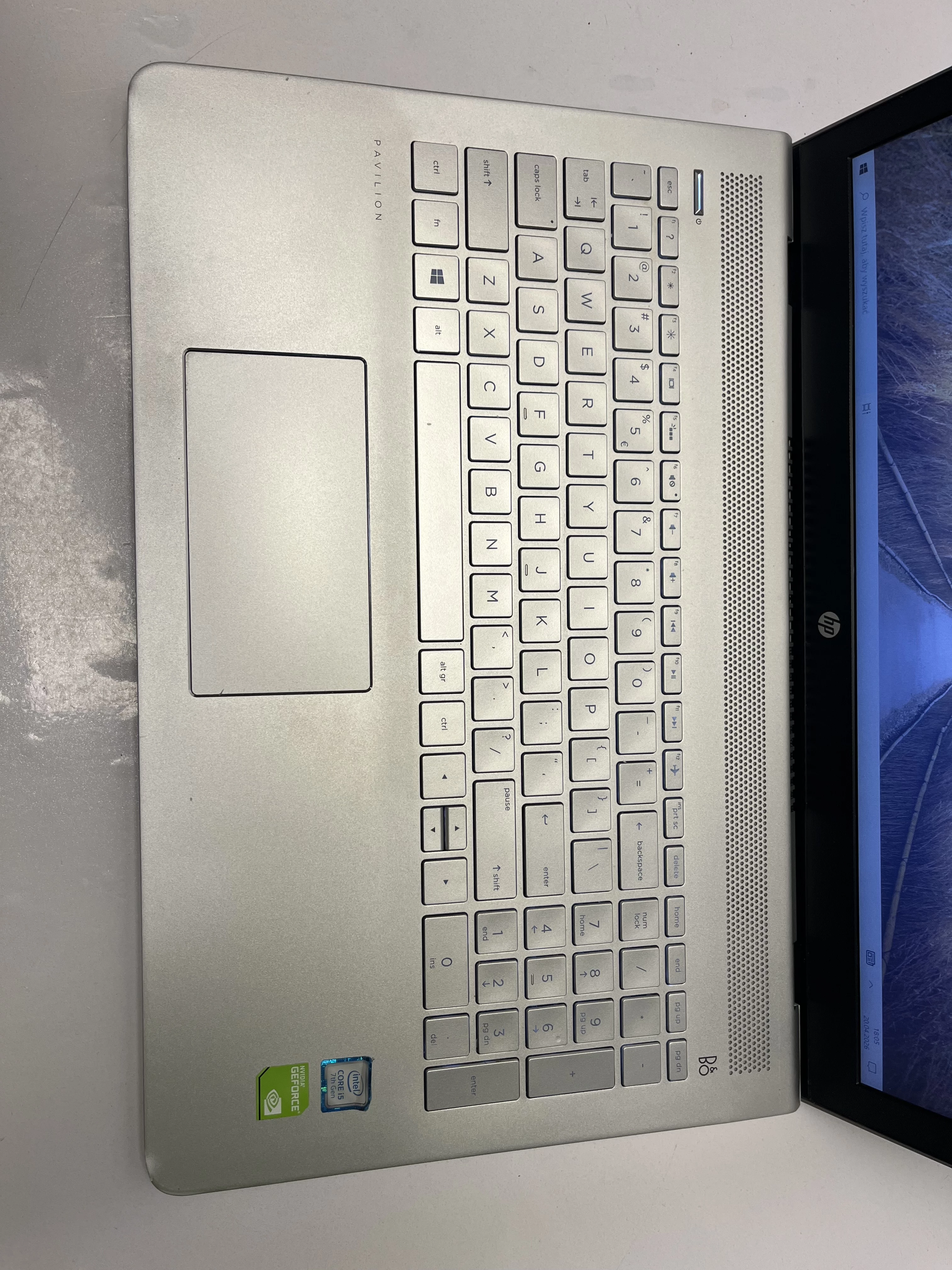 laptop-hp-pavilion-15-cc502nw-i5-7200u-8gb-ram-1tb-hdd-gtx-940mx-przekatna-ekranu-1560