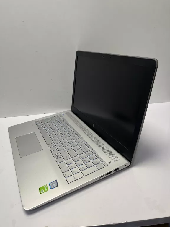 laptop-hp-pavilion-15-cc502nw-i5-7200u-8gb-ram-1tb-hdd-gtx-940mx-typ-dysku-twardego-128550-2