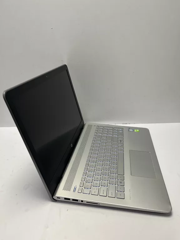laptop-hp-pavilion-15-cc502nw-i5-7200u-8gb-ram-1tb-hdd-gtx-940mx-wielkosc-pamieci-ram-200941-2185