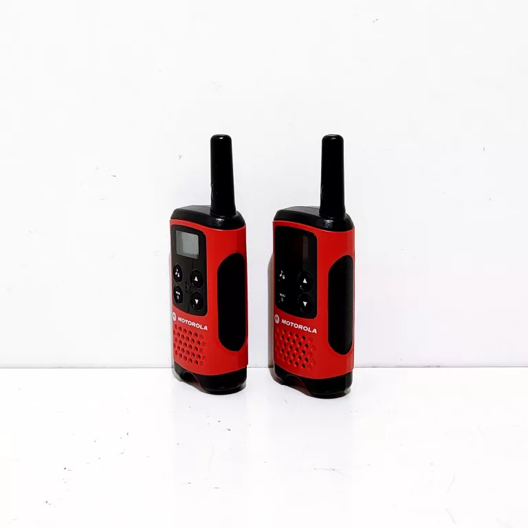 krotkofalowka-radiotelefon-motorola-t40-czerwona-2-szt-kod-producenta-p14maa03a1bb