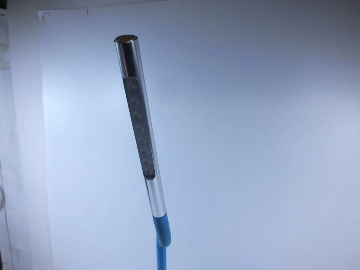 lampka-biurkowa-niebieska-nn-usb-stan-11323-2