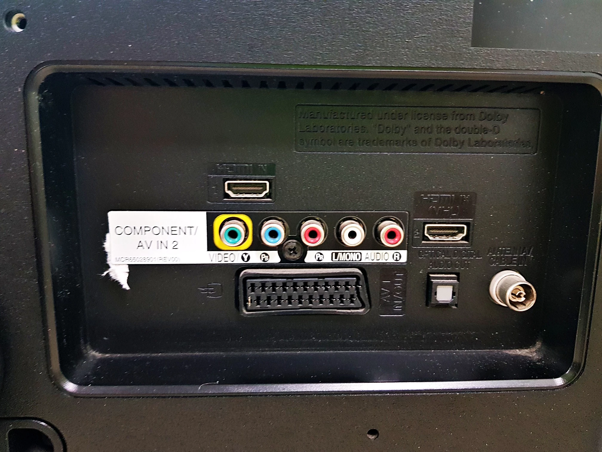 telewizor-lg-32ln540b-pilot-kabel-zasilajacy-kod-producenta-xp81008