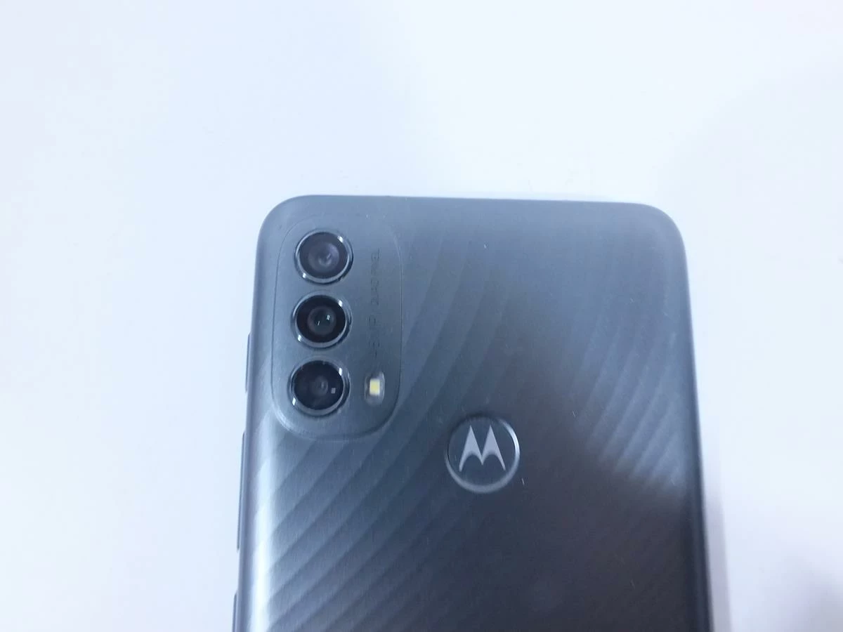 telefon-motorola-moto-e40-64-gb-bn-3579-pamiec-ram-202865-214121