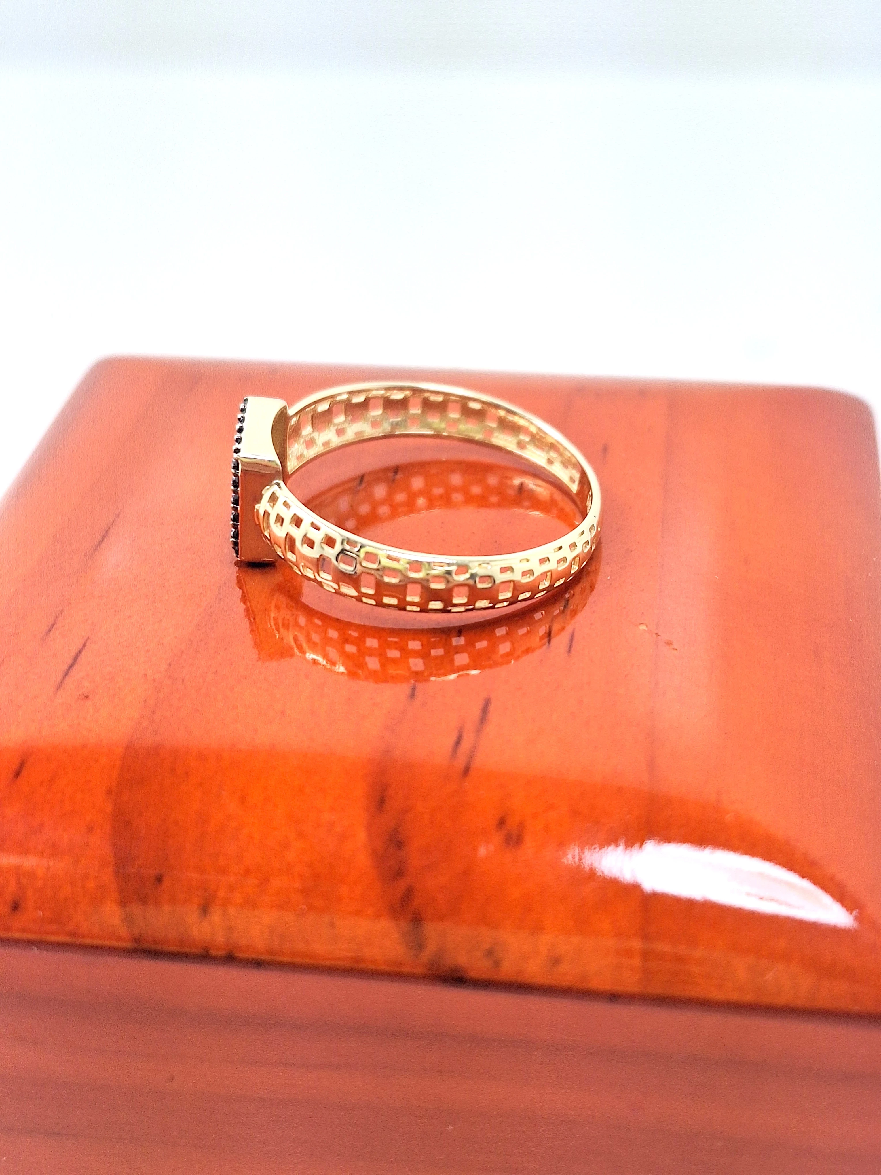 zloty-pierscionek-azurowy-czarne-cyrkonie-p585-r17-155g-waga-155