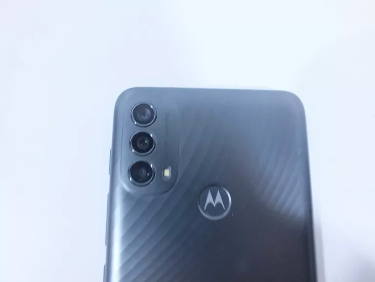 telefon-motorola-moto-e40-64-gb-bn-3579-pamiec-ram-202865-214121