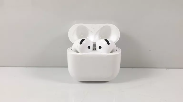apple-airpods-gen-4-dabrowskiego-149-poznan-ska-x