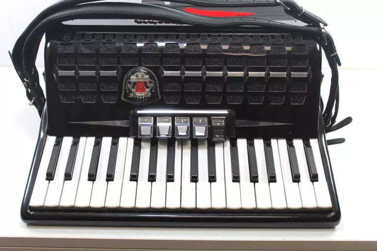 akordeon-royal-standard-meteor-80-basow-bielnikowa-4-dzialdowo