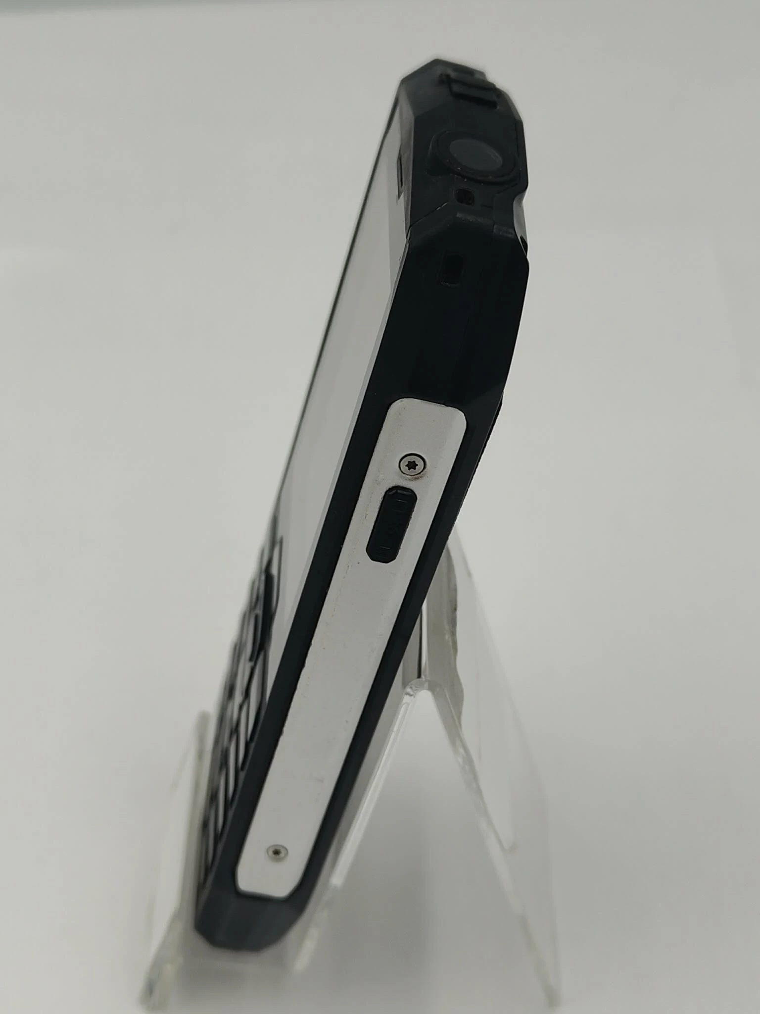 telefon-hammer-4-stan-11323-2