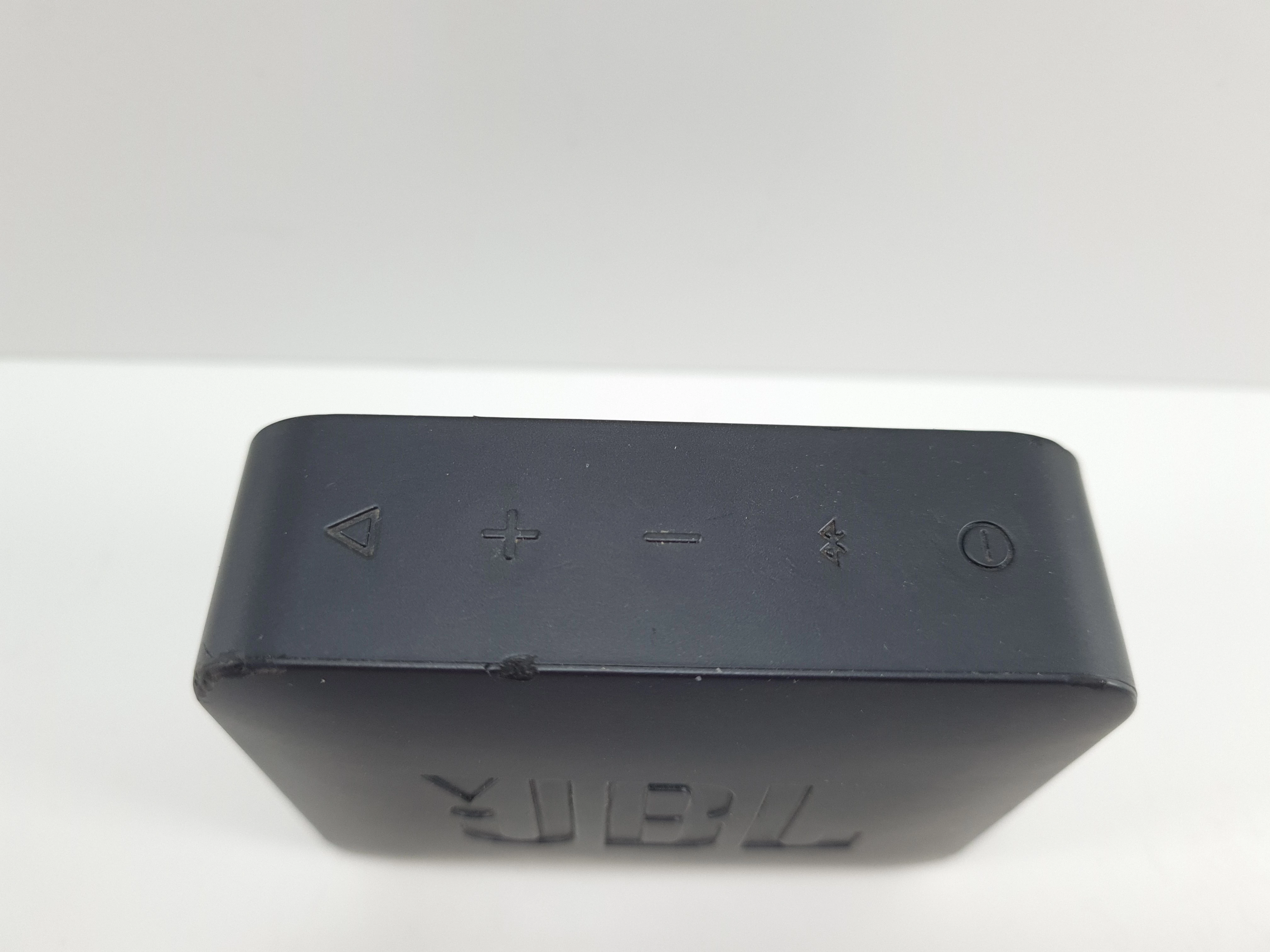 glosnik-jbl-go-czarny-stan-11323-2