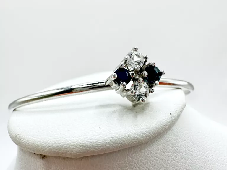 sd205-damska-bransoletka-ze-srebra-z-bialymi-i-niebieskimi-kamieniami-925-motyw-129129-246990