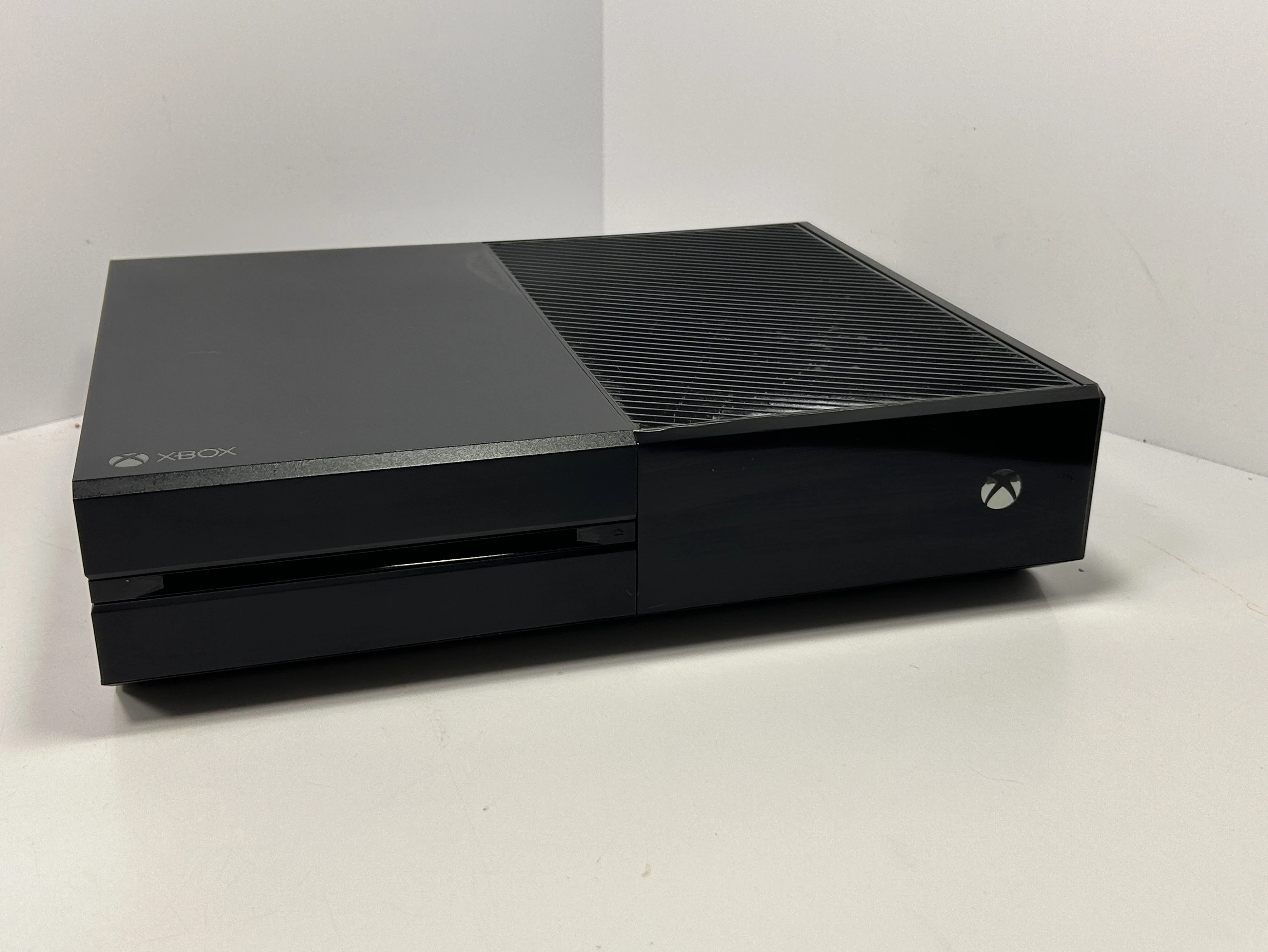 konsola-xbox-one-armii-krajowej-12-pyskowice