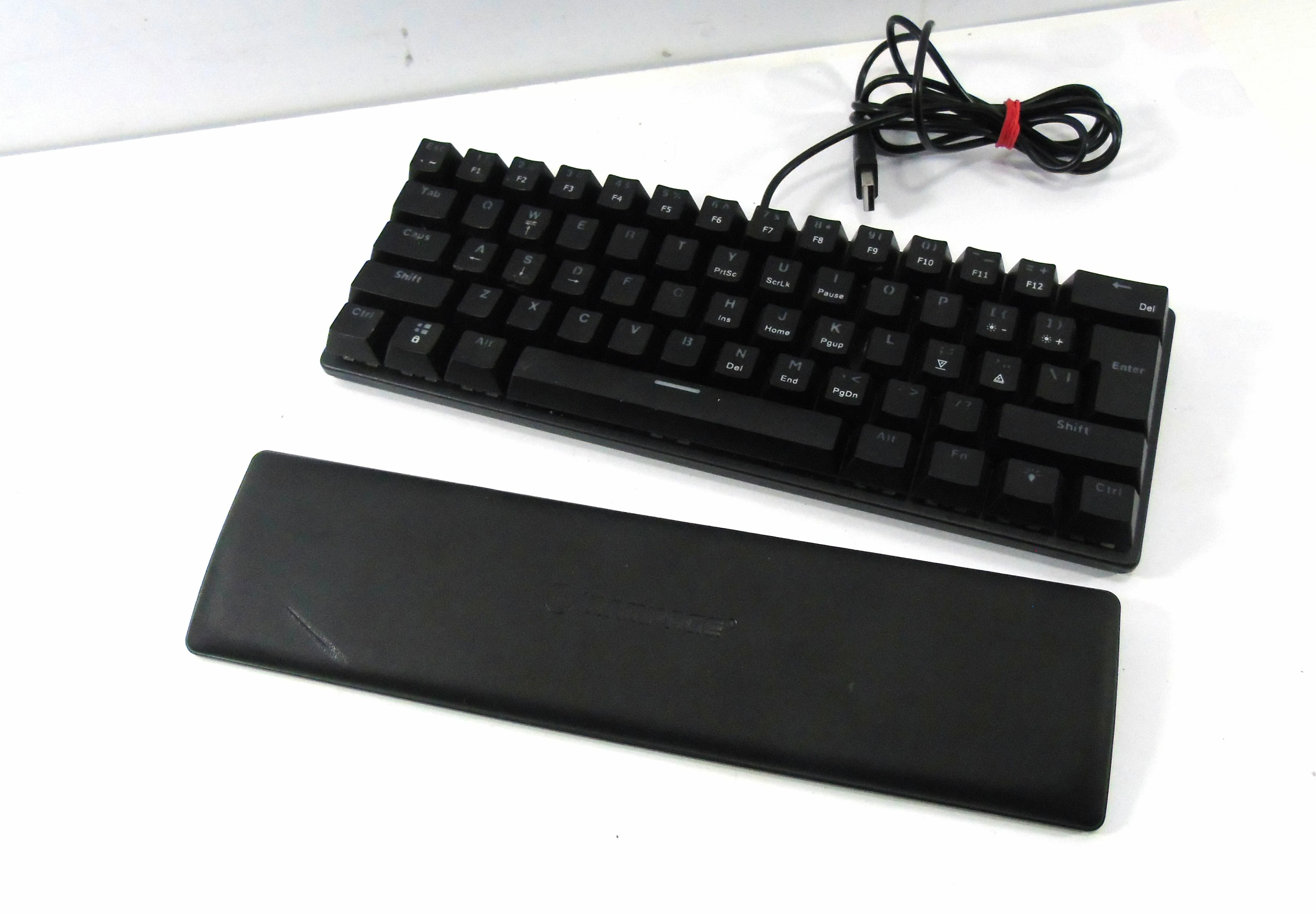 klawiatura-rampage-plower-k60-rgb-podstawka-plac-wolnosci-6-zuromin