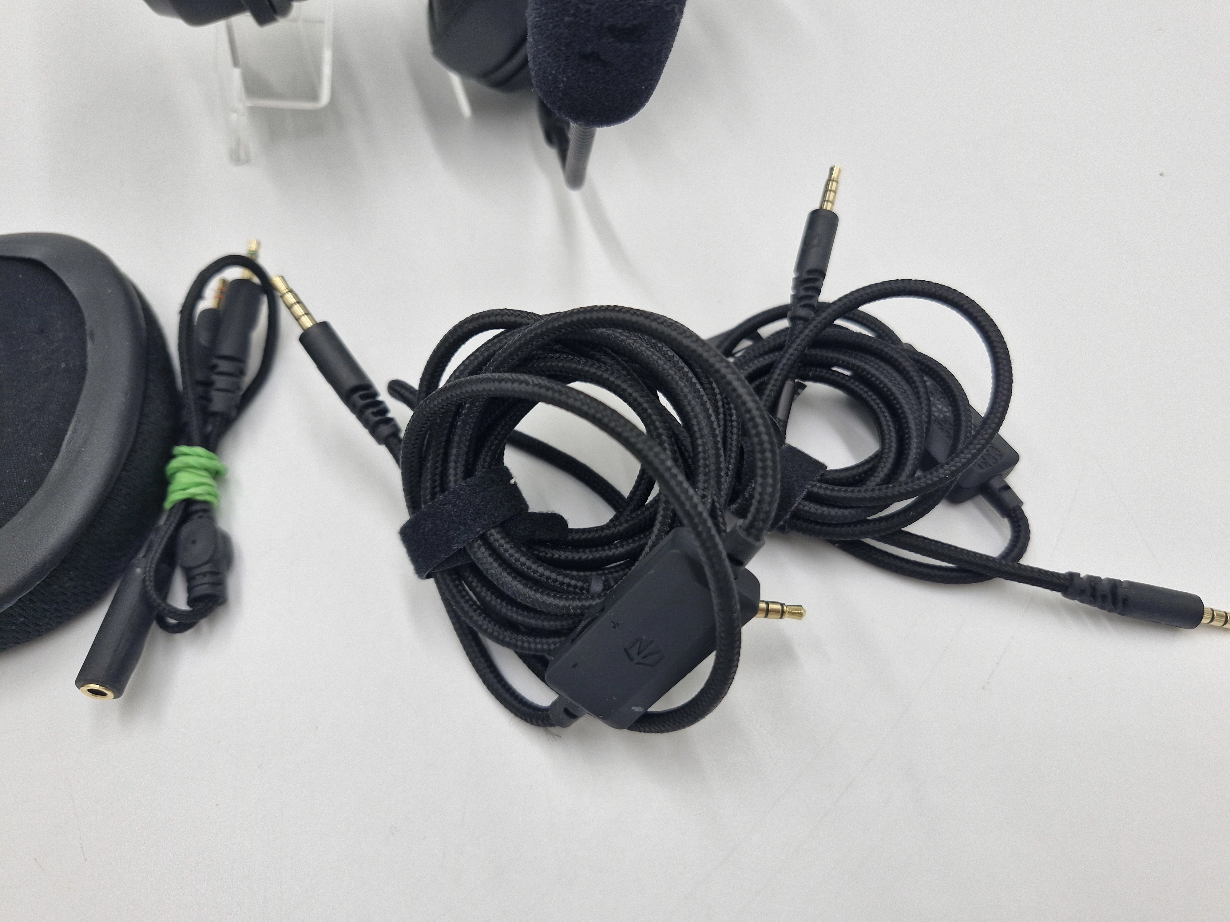 sluchawki-nauszne-dla-graczy-z-mikrofonem-endorfy-ean-gtin-6900014856348