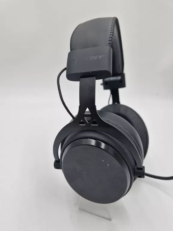 sluchawki-nauszne-dla-graczy-z-mikrofonem-endorfy-kod-producenta-endorfy-ey1b009