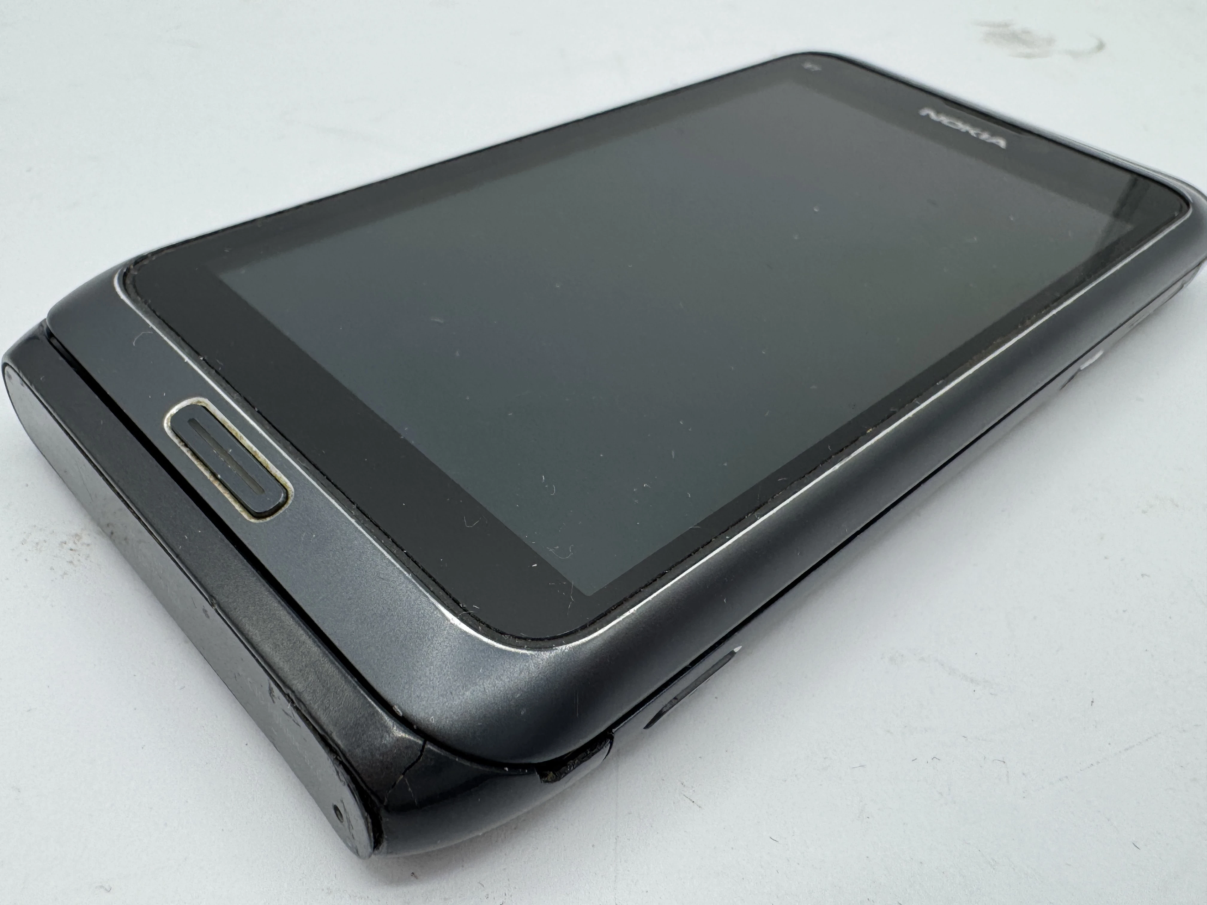 smartfon-qwerty-nokia-e7-brak-pl-stan-11323-2