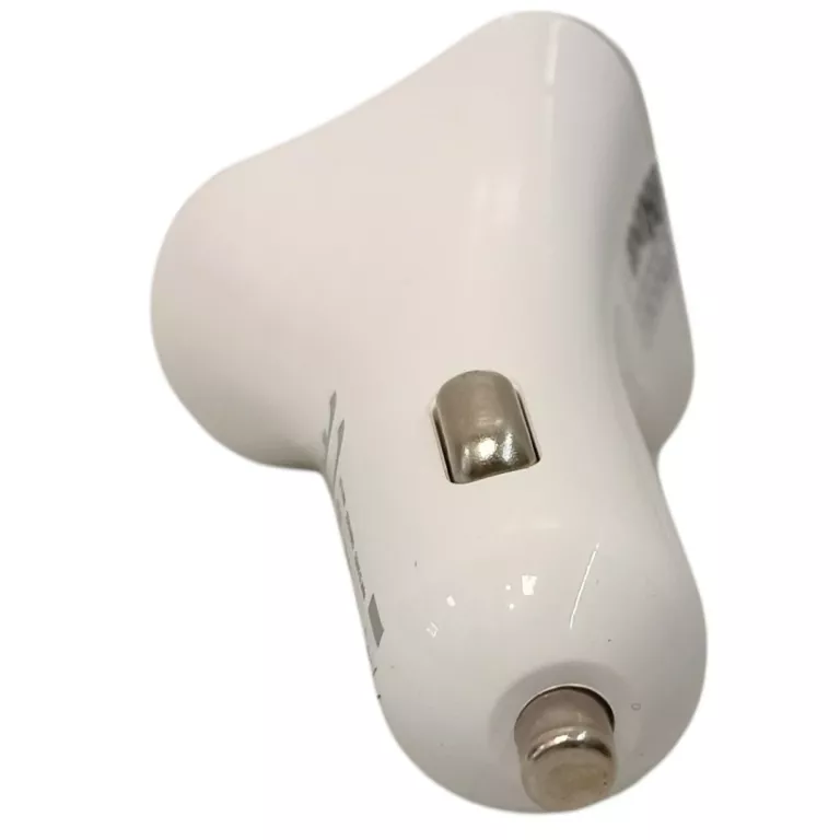 ladowarka-samochodowa-grundig-usb-41a-prad-wyjsciowy-410000