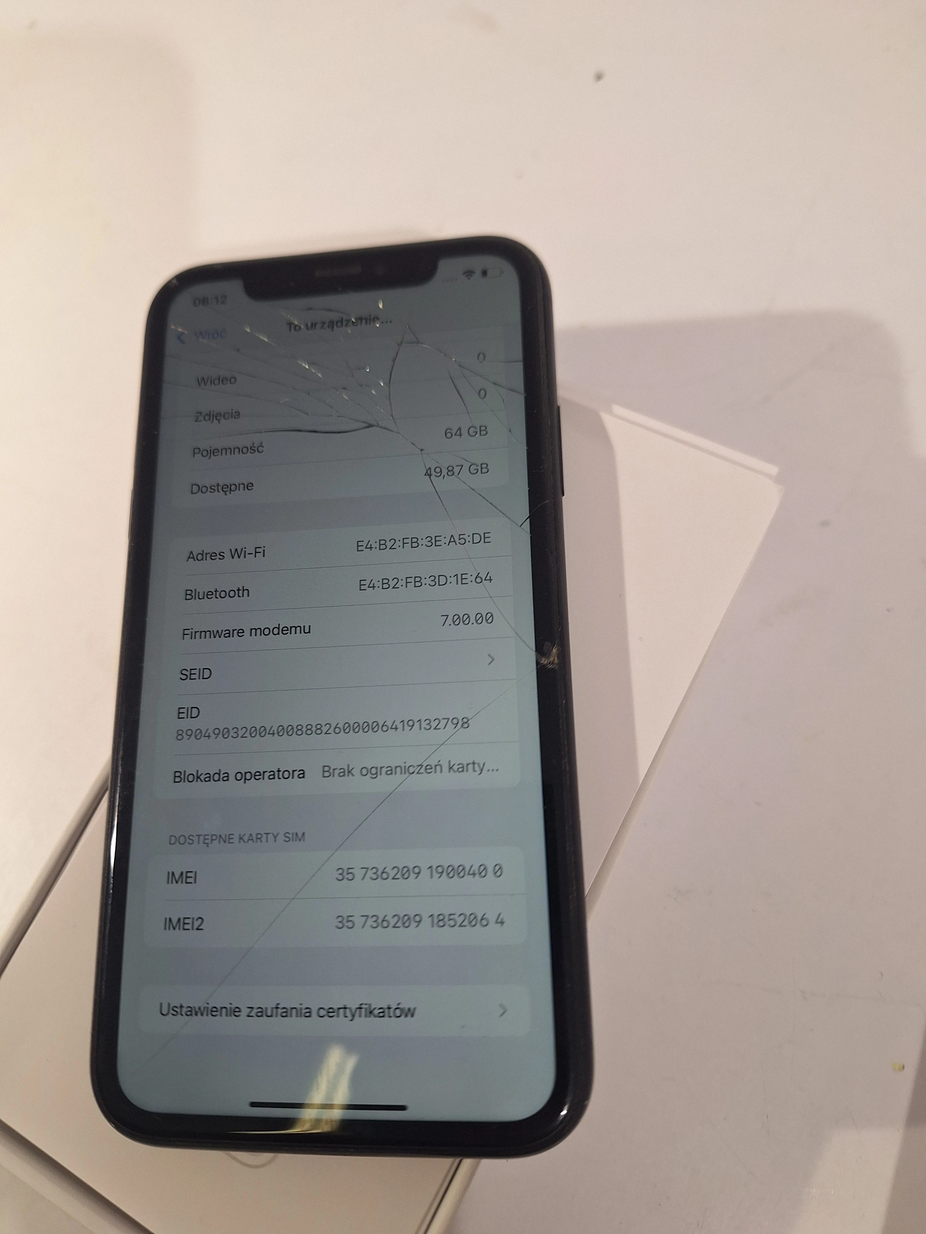 telefon-iphone-xr-zbity-64gb-zbity-ekran-pudelko-janowicza-3-olsztyn