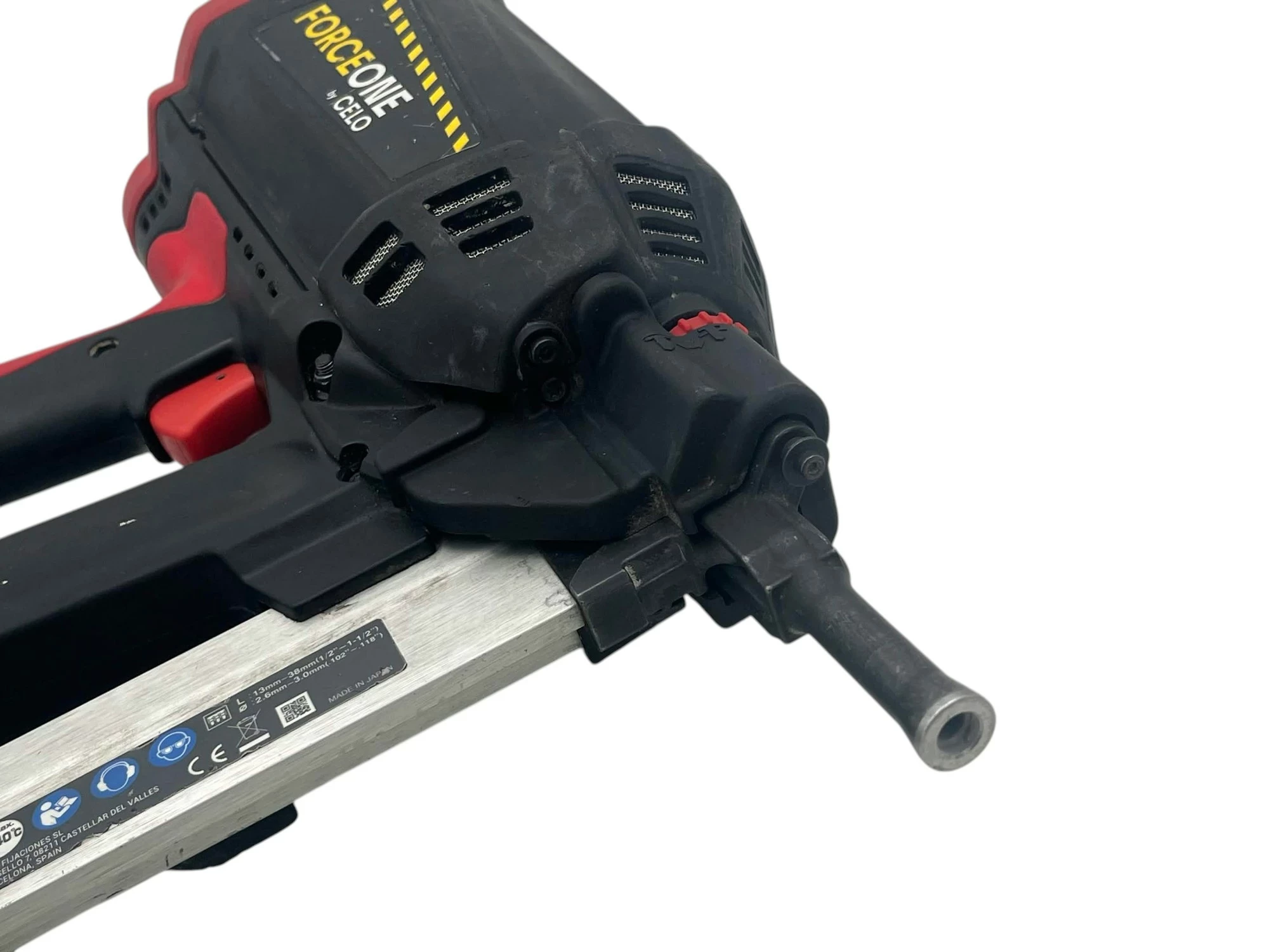 osadzak-gwozdziarka-gazowa-celo-force-one-13-38mm-fone20-aku-15ah-gaz-waga-produktu-z-opakowaniem-jednostkowym-8000