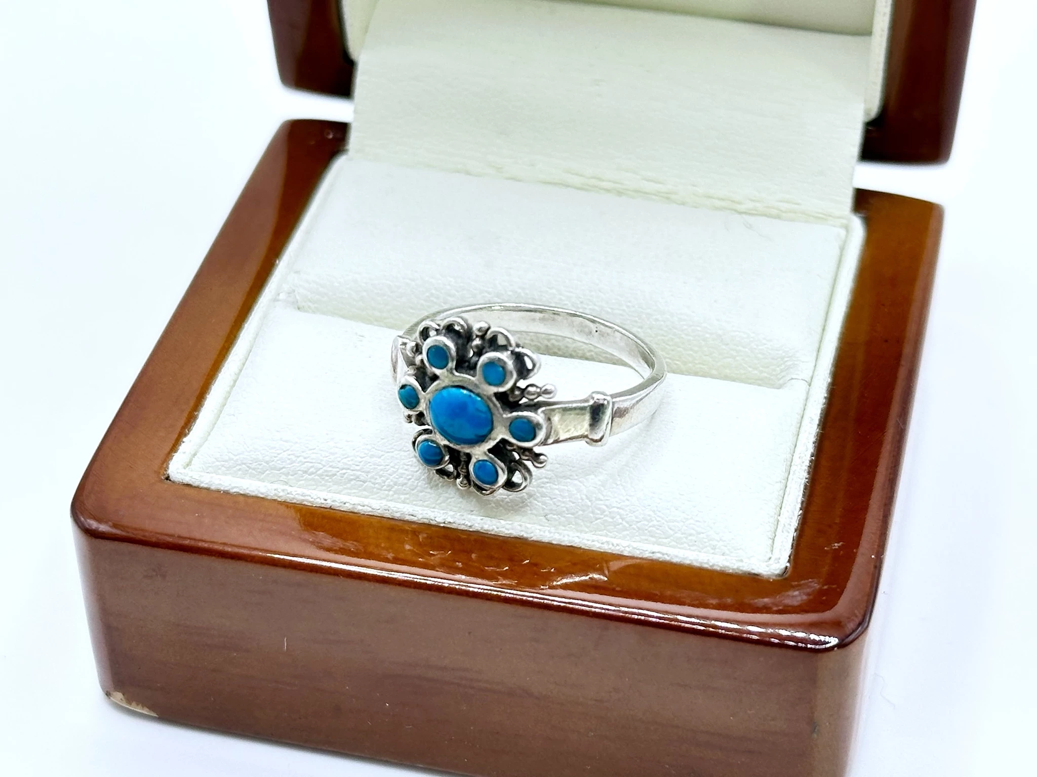 sd147-uroczy-srebrny-damski-pierscionek-kwiatek-z-niebieska-emalia-925-plac-3-maja-6-sj-luban-kamp