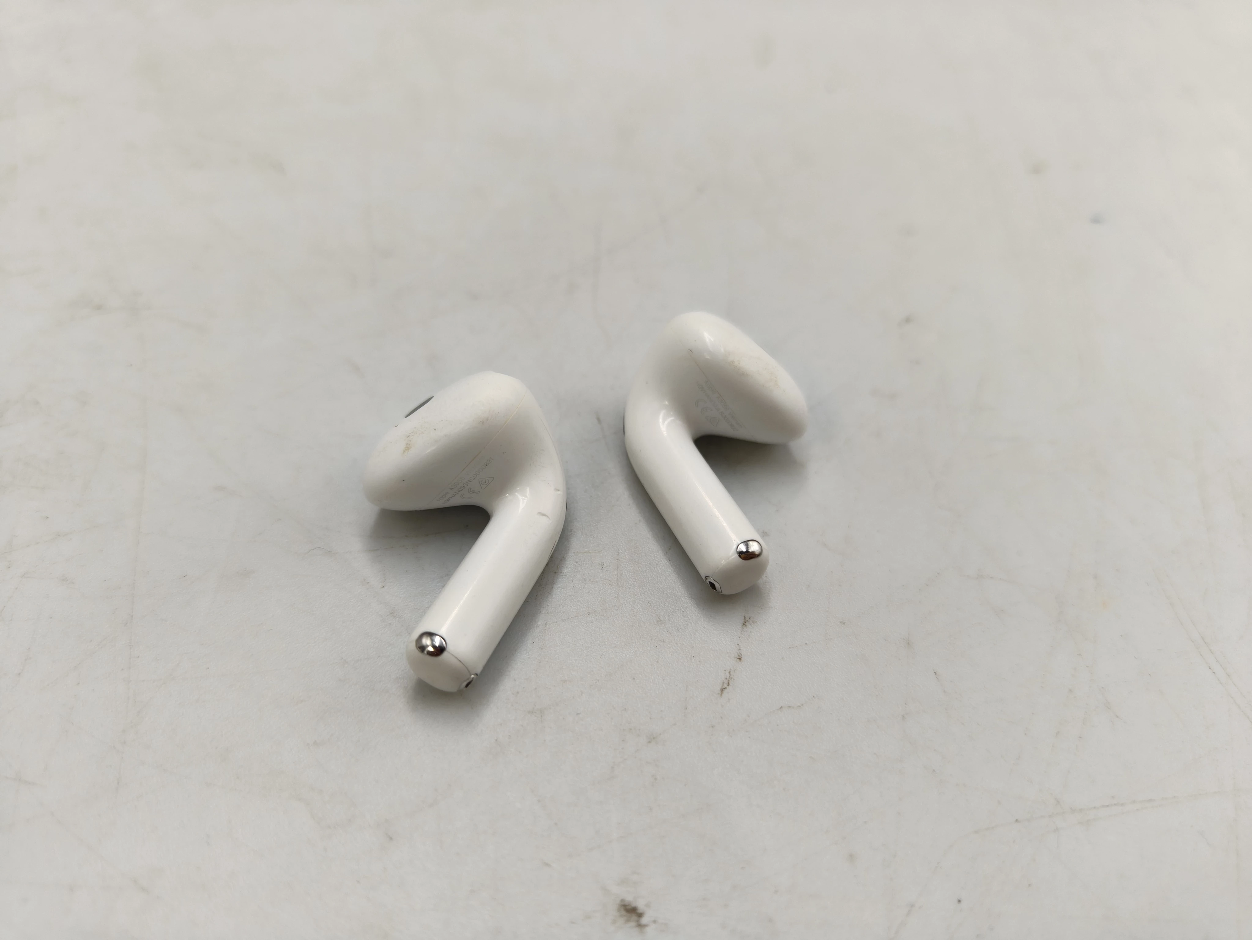 sluchawki-bzprzewodowe-apple-airpods-4-rodzaj-sluchawek-203681-217749
