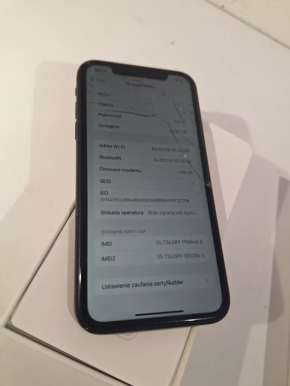 telefon-iphone-xr-zbity-64gb-zbity-ekran-pudelko-kod-producenta-mry42pma