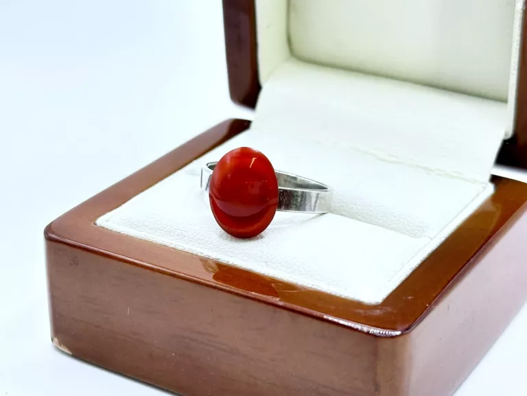 sd146-srebrny-pierscionek-925-z-pomaranczowym-owalnym-kamieniem-plac-3-maja-6-sj-luban-kamp