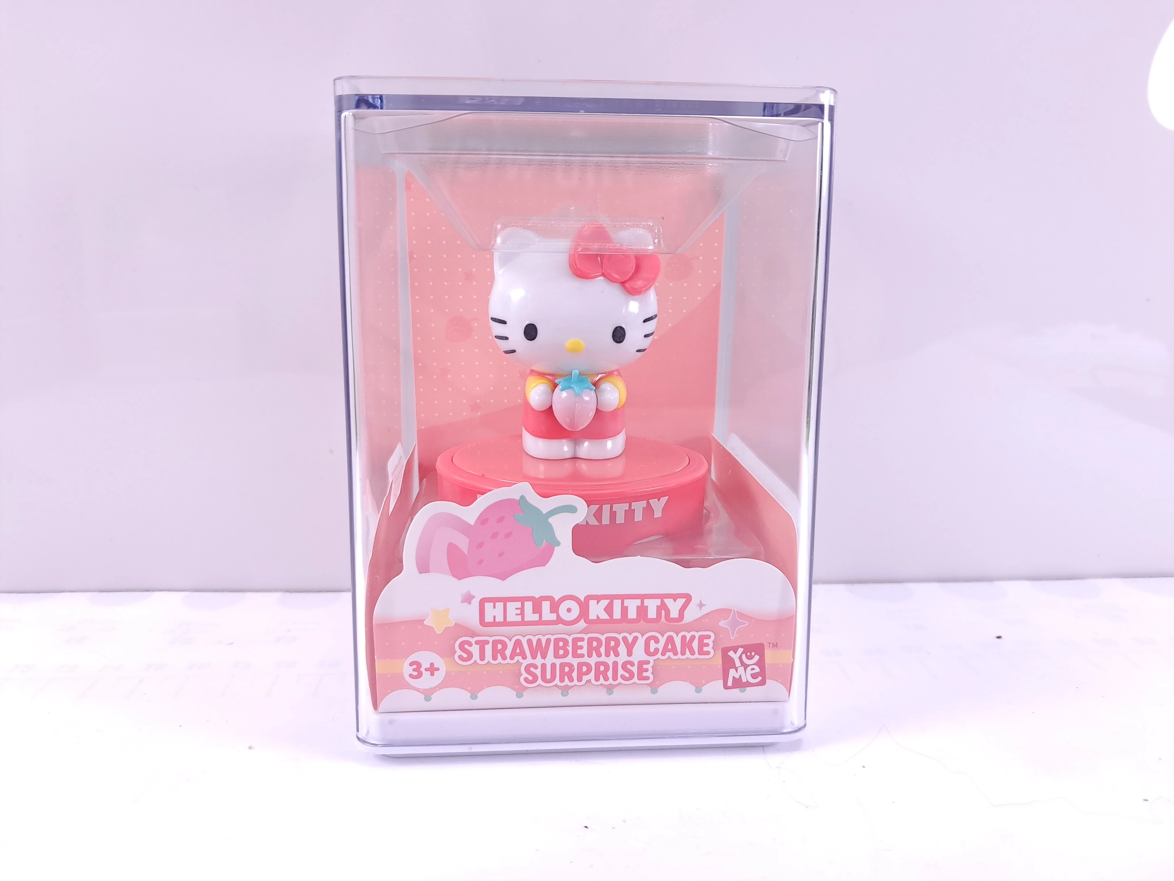 hello-kitty-strawberry-cake-surprise-figurka-sanrio-prezent-kawaii-yumetoy-wierzbiecice-10-poznan-ska-x