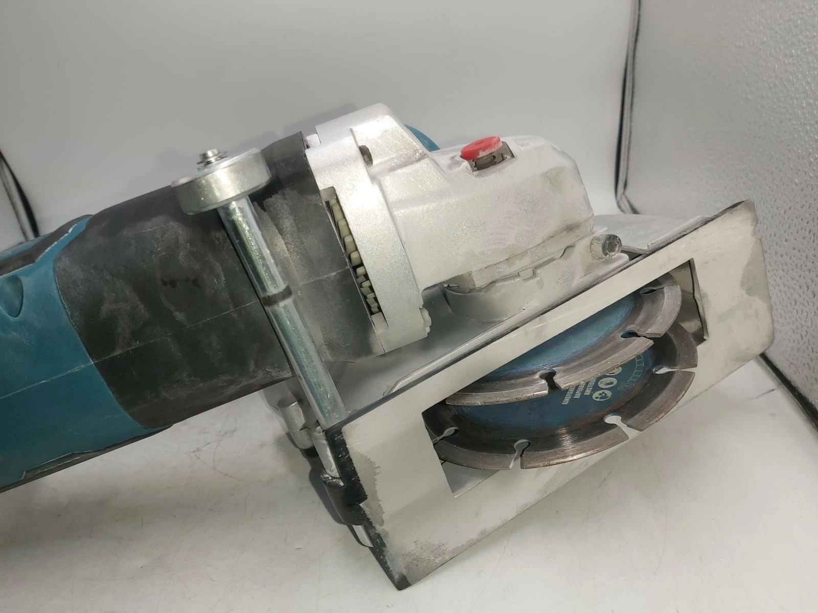 bruzdownica-erbauer-ewc1500-1500w-w-walizce-maksymalna-glebokosc-ciecia-29