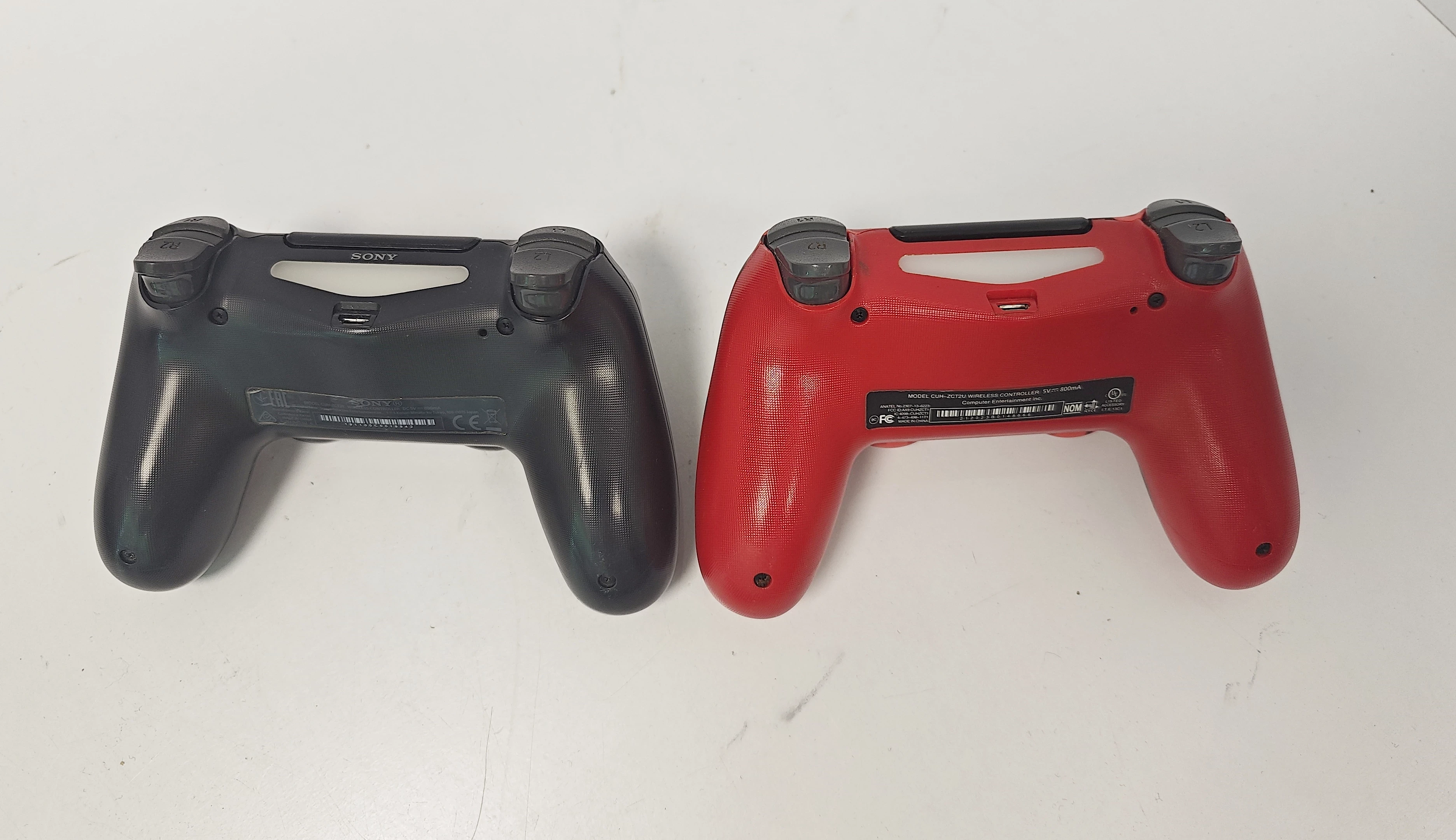 konsola-konsola-ps4-cuh-2216a-3-gry-wersja-130590-2