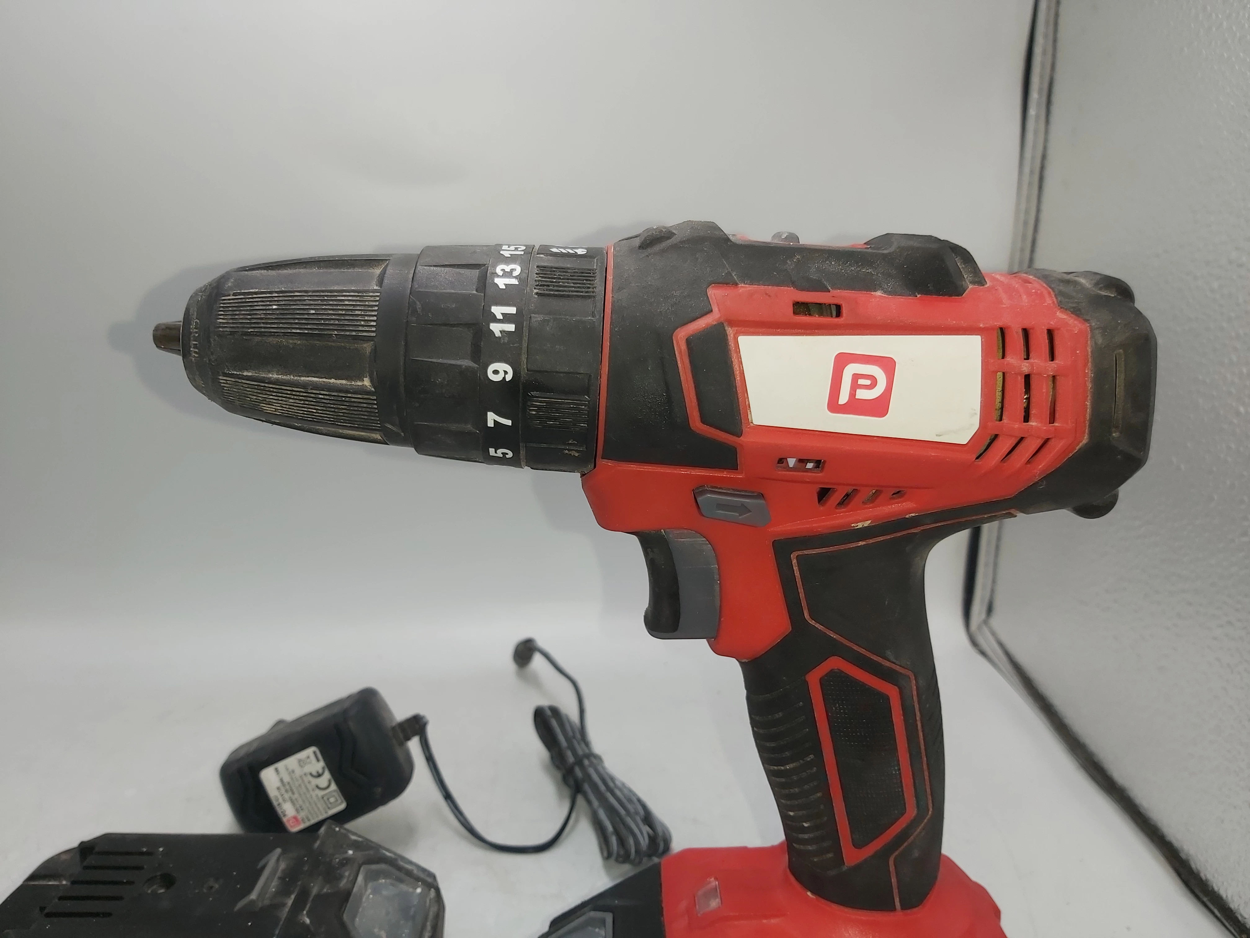 wkretarka-akumulatorowa-performance-power-pcd18-2-li-2-aku-ladowarka-stan-11323-2