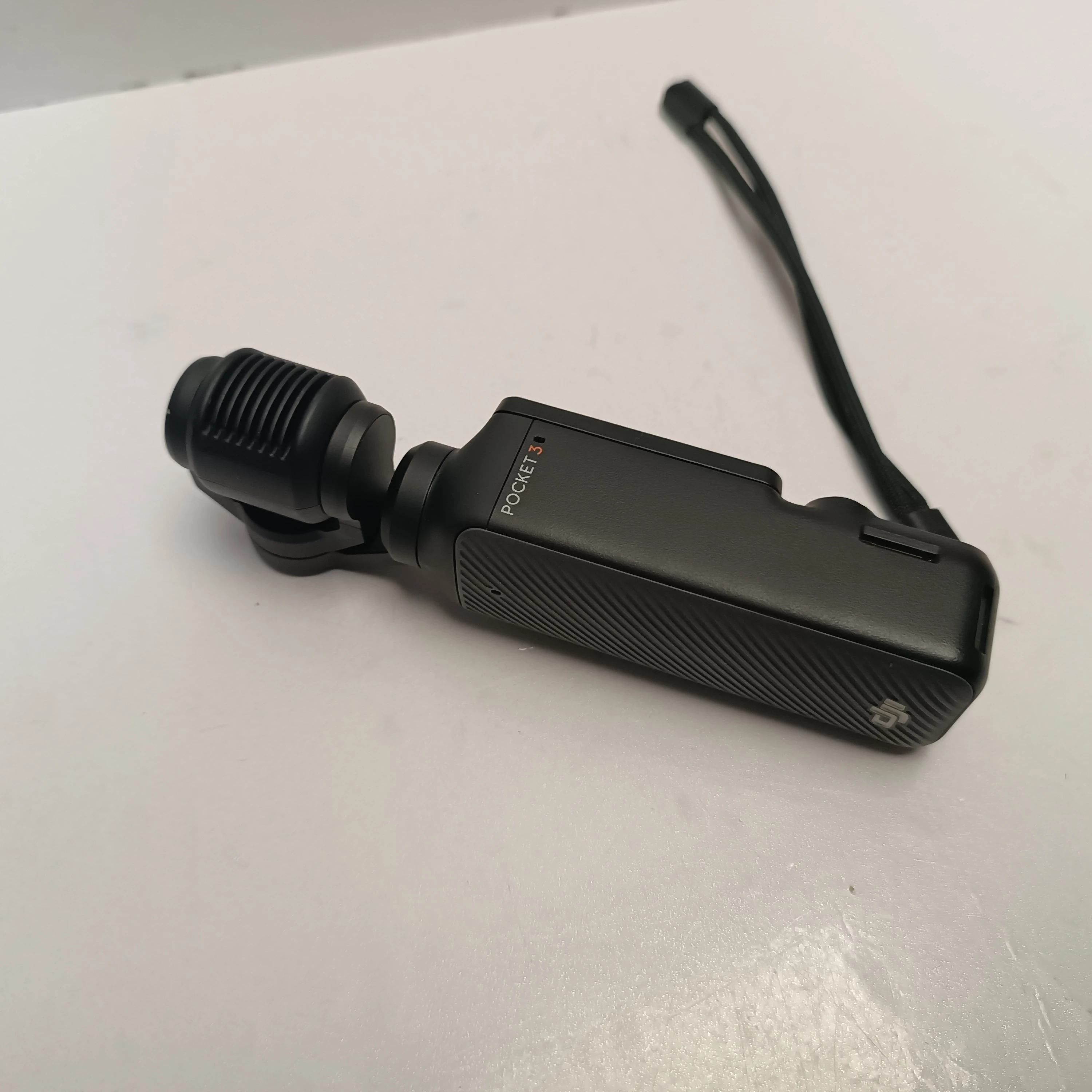 kamera-dji-osmo-pocket-3-waga-produktu-z-opakowaniem-jednostkowym-0500