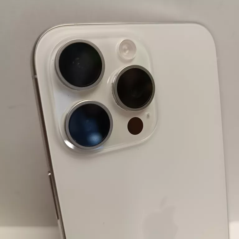 smartfon-apple-iphone-15-pro-max-8256-gb-5g-bialy-bateria-86-pamiec-ram-202865-214113