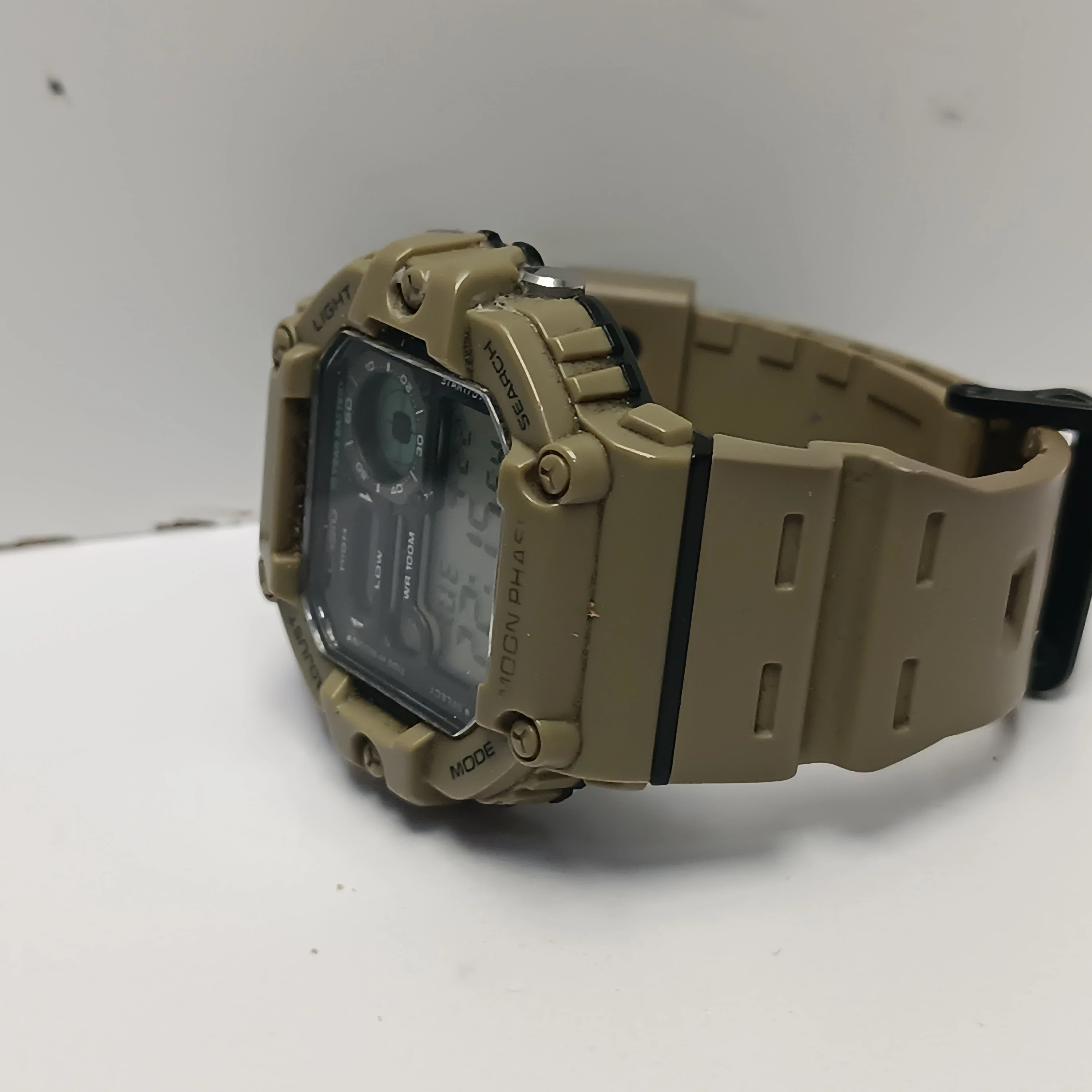 zegarek-meski-casio-ws-1700h-5avef-model-ws-1700h-5a