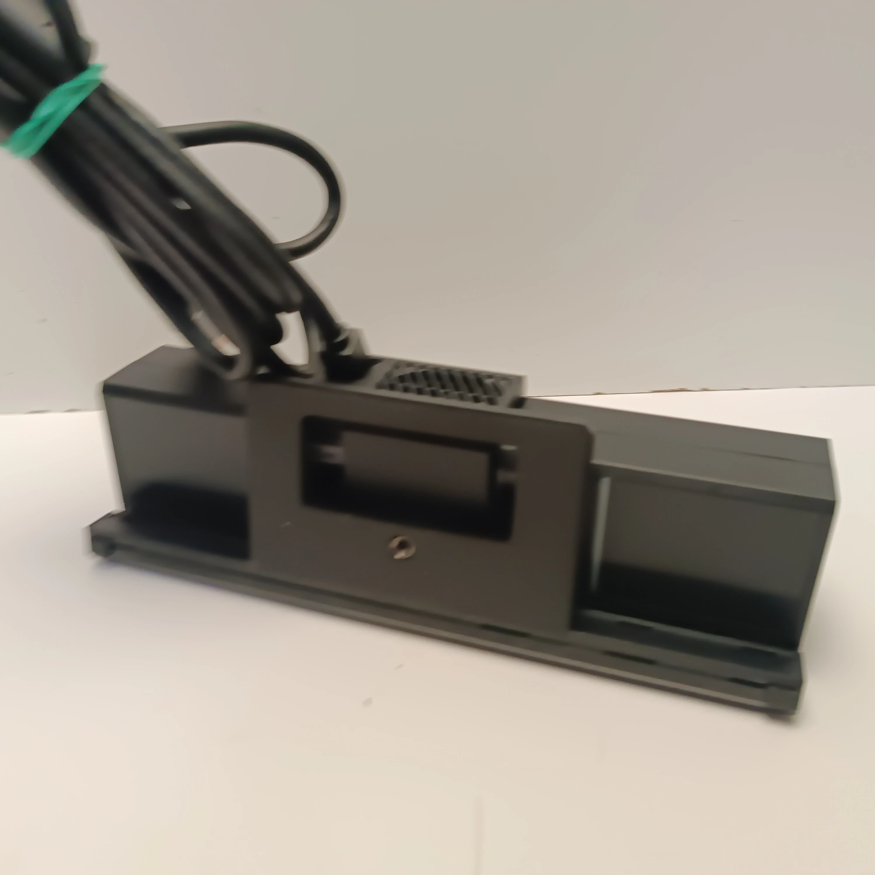 kinect-for-xbox-one-model-1520-zawiera-baterie-250685-2006717