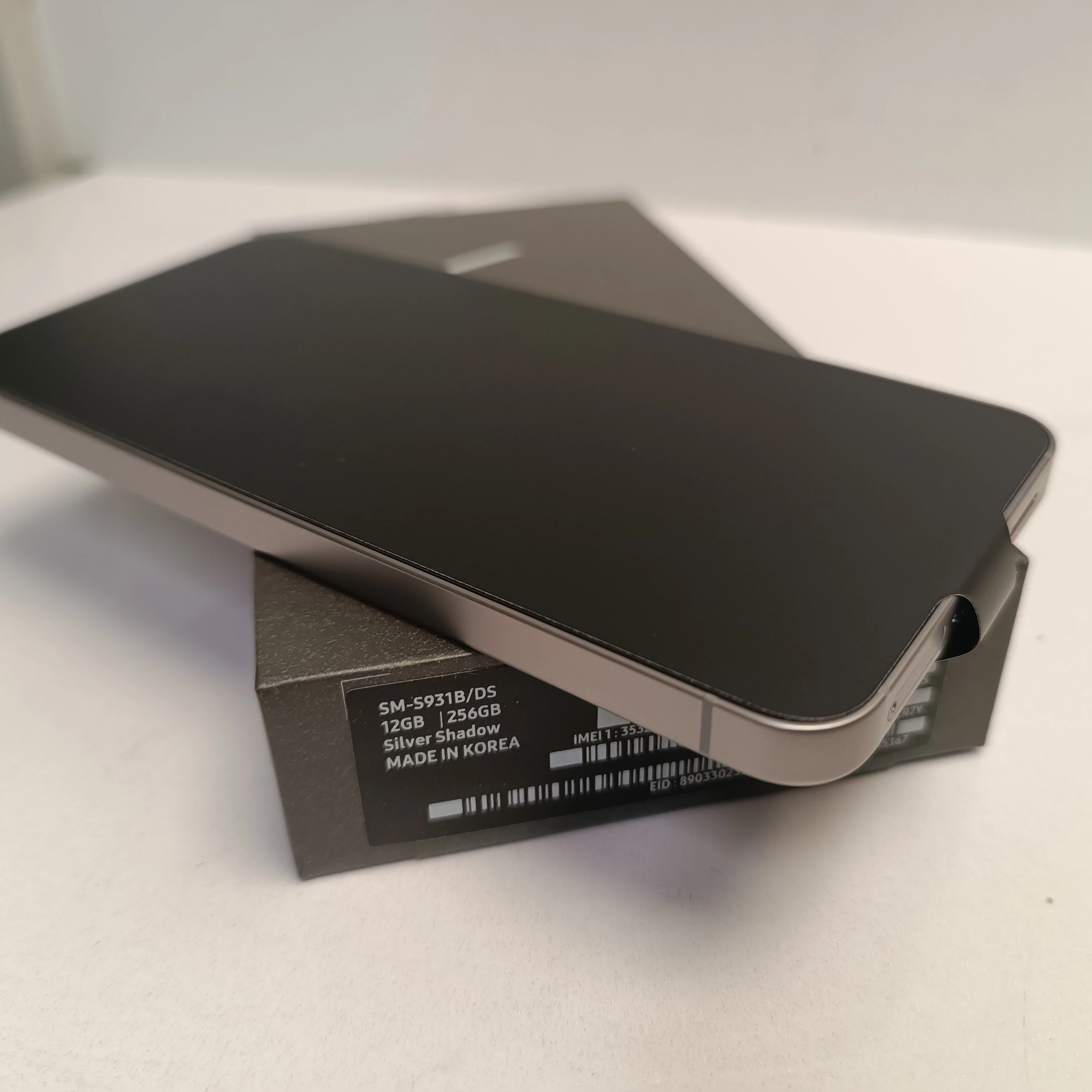 telefon-samsung-galaxy-s25-12256gb-pojemnosc-akumulatora-5000