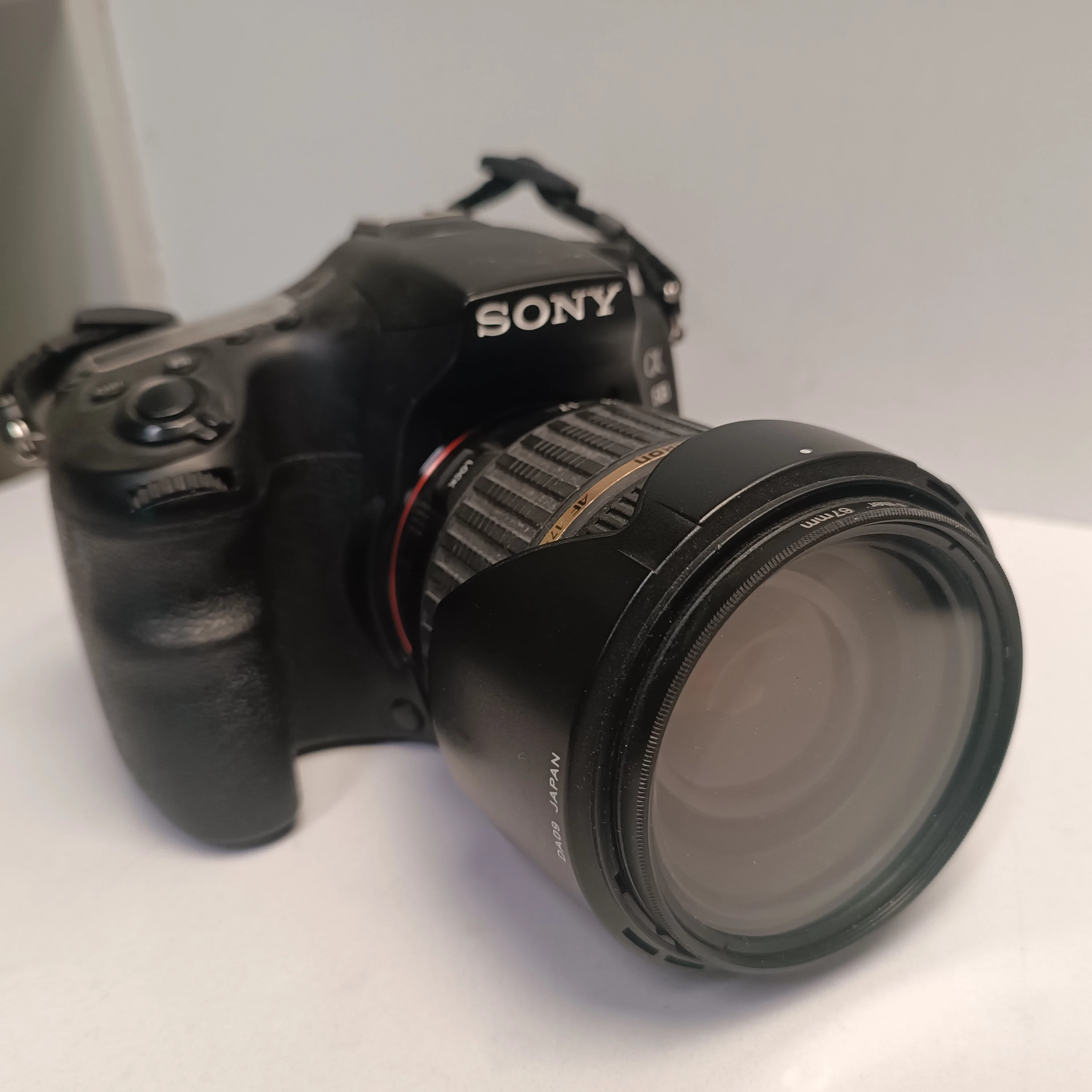 lustrzanka-cyfrowa-sony-alpha-68-z-obiektywem-tamron-17-50mm-f28-sp-kod-producenta-ilca68kcec