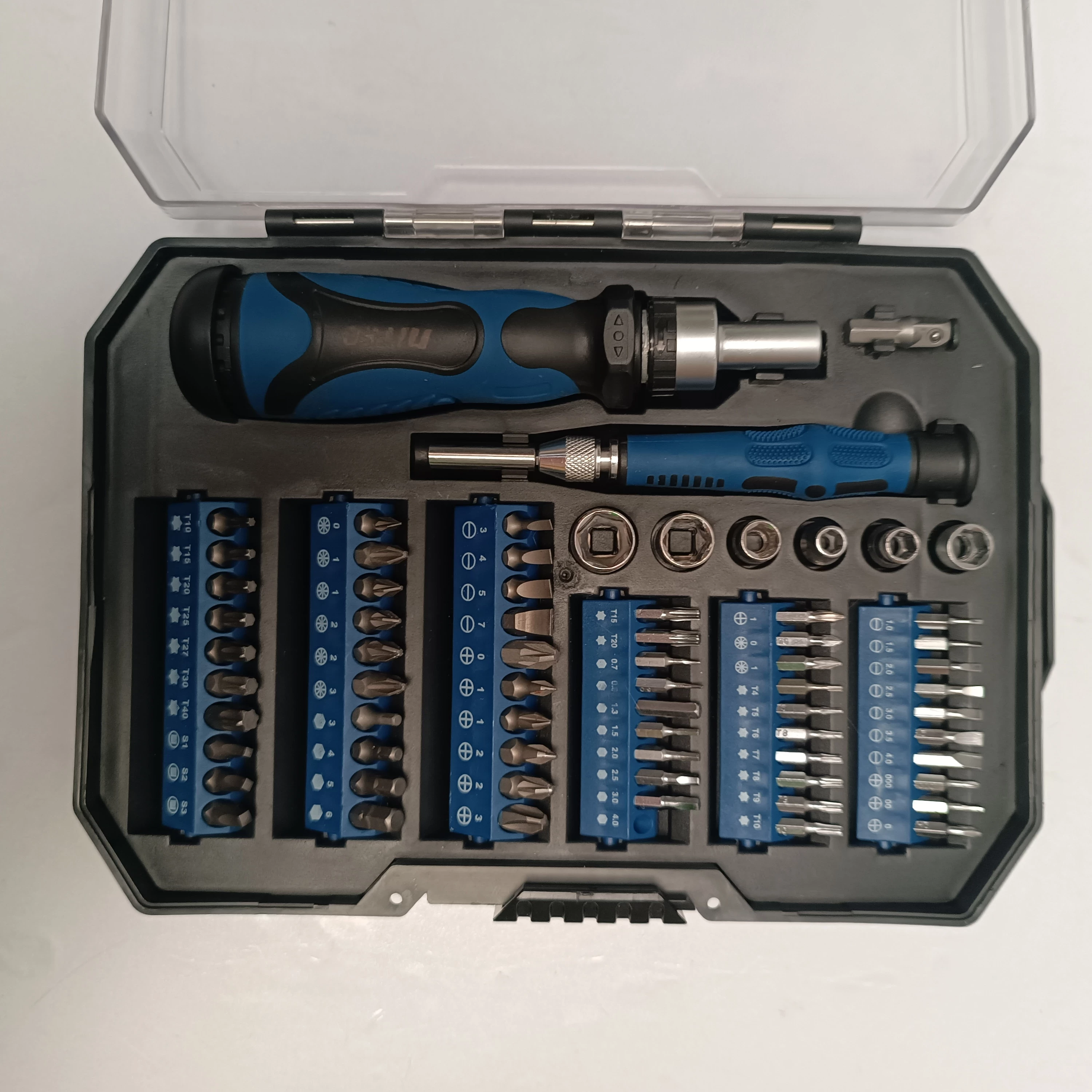 niteo-srubokret-grzechotkowy-69-elemrntow-nie-kompletny-stan-11323-2