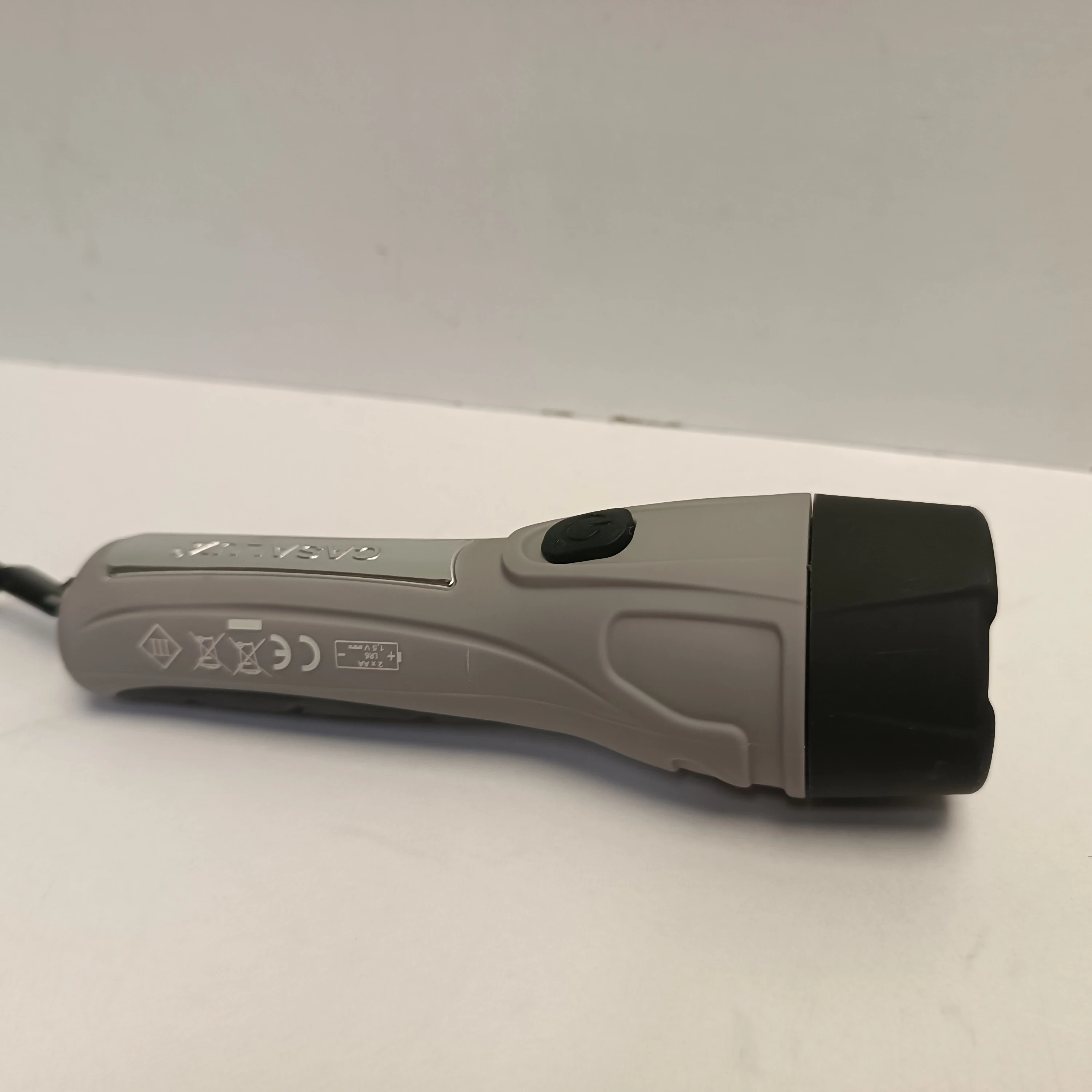 latarka-na-baterie-led-szara-casalux-kod-producenta-5906775148532