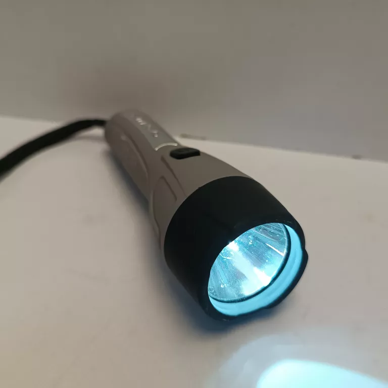 latarka-na-baterie-led-szara-casalux-model-casalux