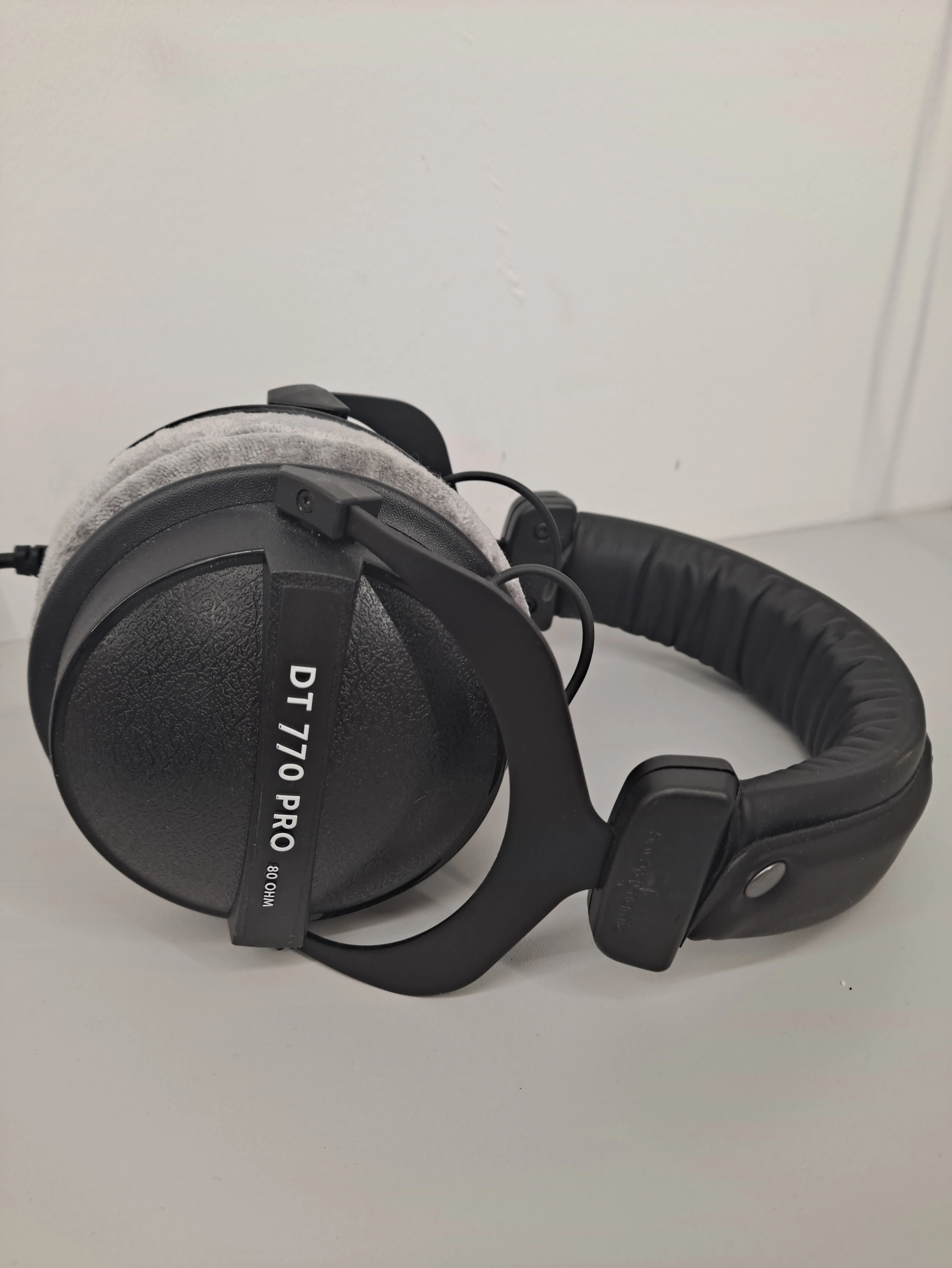 sluchawki-przewodowe-beyerdynamic-dt770-pro-250ohm-pudelko-piastowska-19-wroclaw