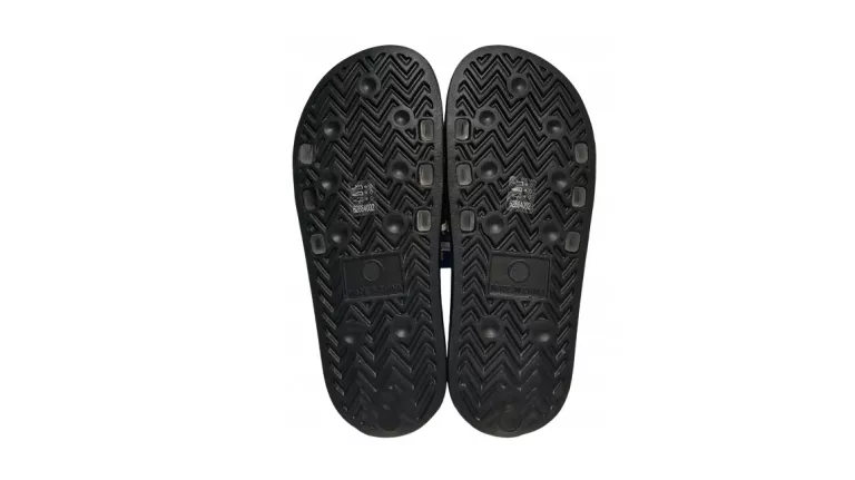 klapki-meskie-fc-barcelona-sportowe-basenowe-licencja-r-44-ean-gtin-5908019000774