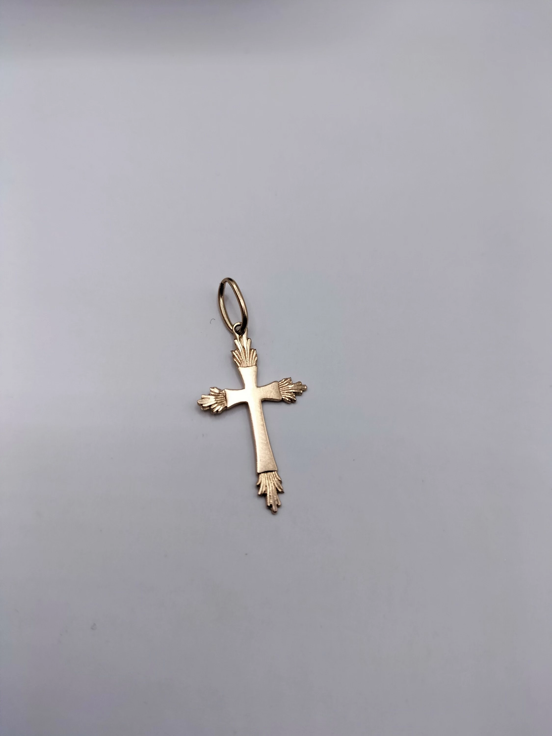 wyrob-jubilerski-uzywany-zloto-zawieszka-krzyzyk-stan-11323-2