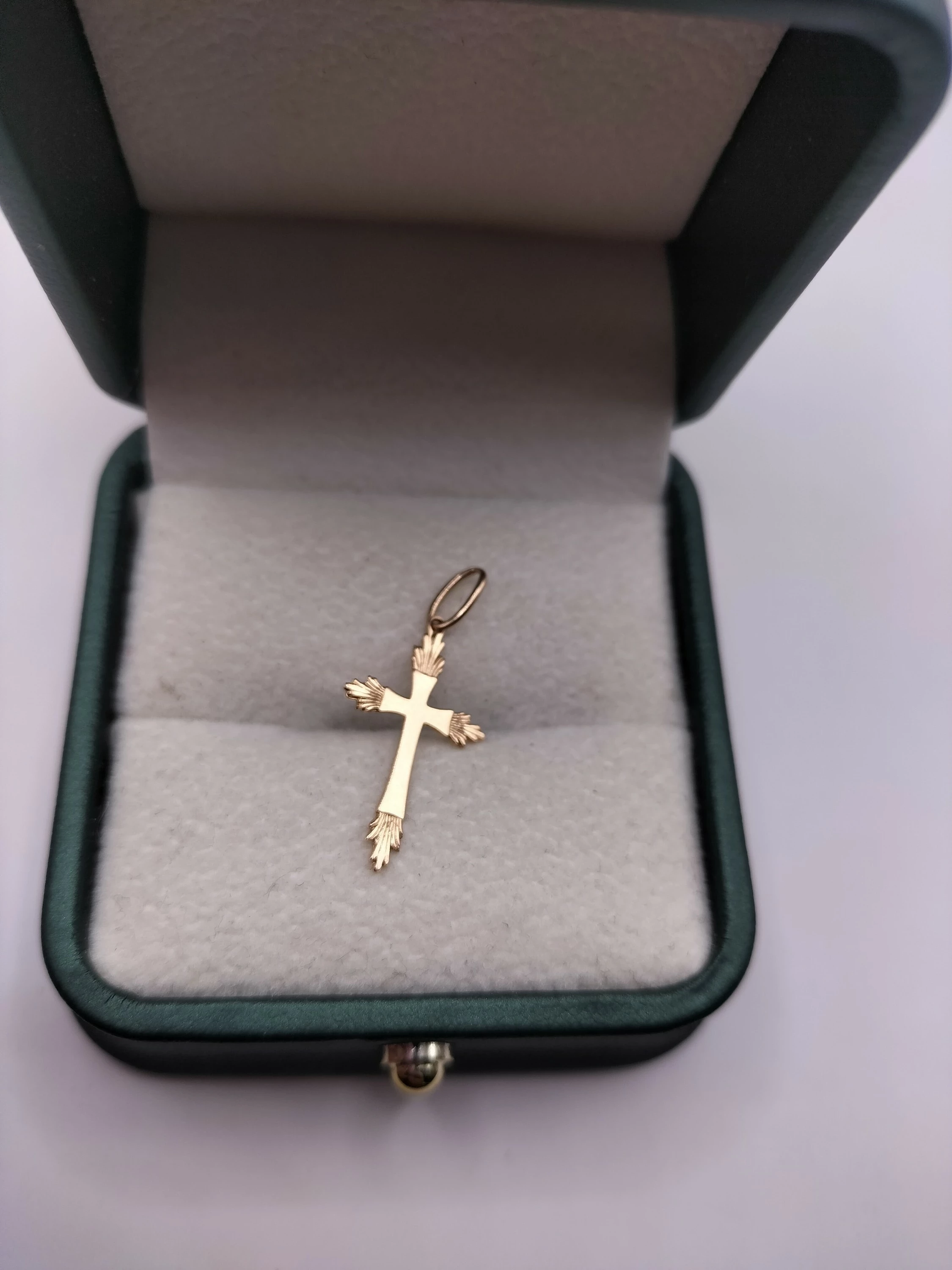 wyrob-jubilerski-uzywany-zloto-zawieszka-krzyzyk-boh-monte-casino-46c-sosnowiec