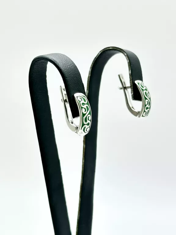 sd258-wygodne-damskie-kolczyki-ze-srebra-925-z-zielona-emalia-material-15835-4