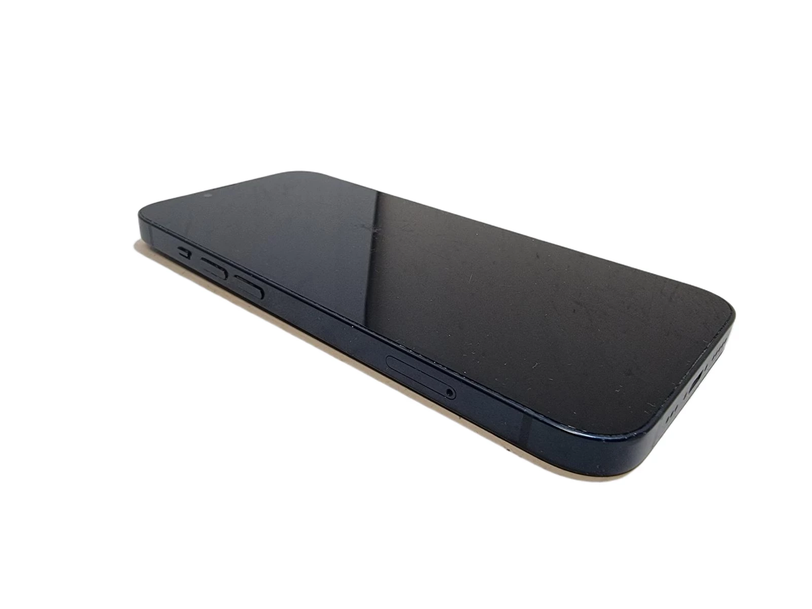 telefon-iphone-13-5g-4128-gb-83-bateria-przekatna-ekranu-610