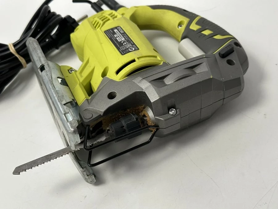 wyrzynarka-ryobi-rjs750-skok-brzeszczotu-19