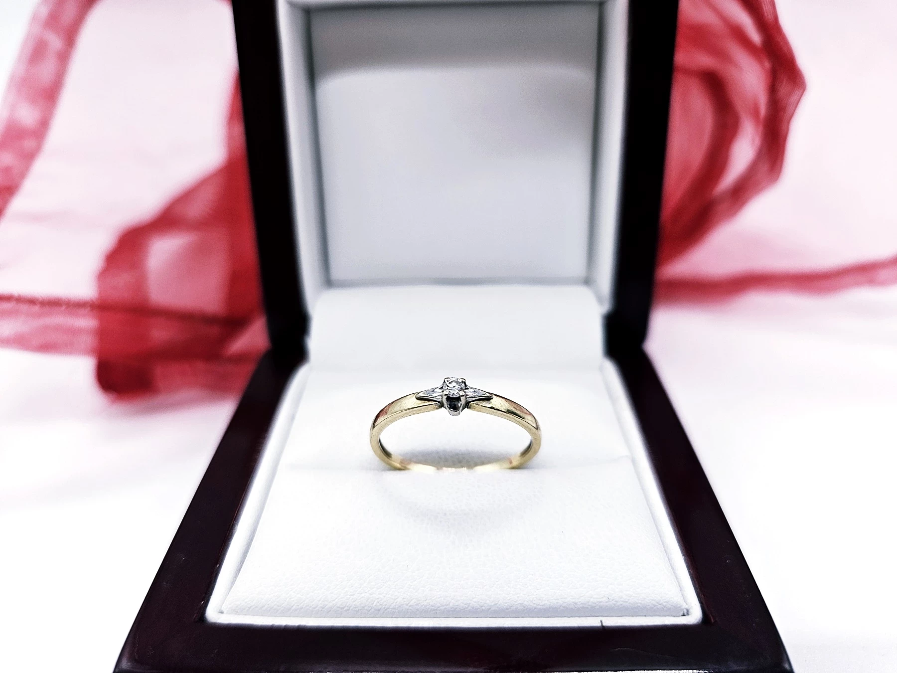 piekny-zloty-pierscionek-z-brylantem-143g-585p-certyfikat-jana-pawla-ii-20-mikolow-goold