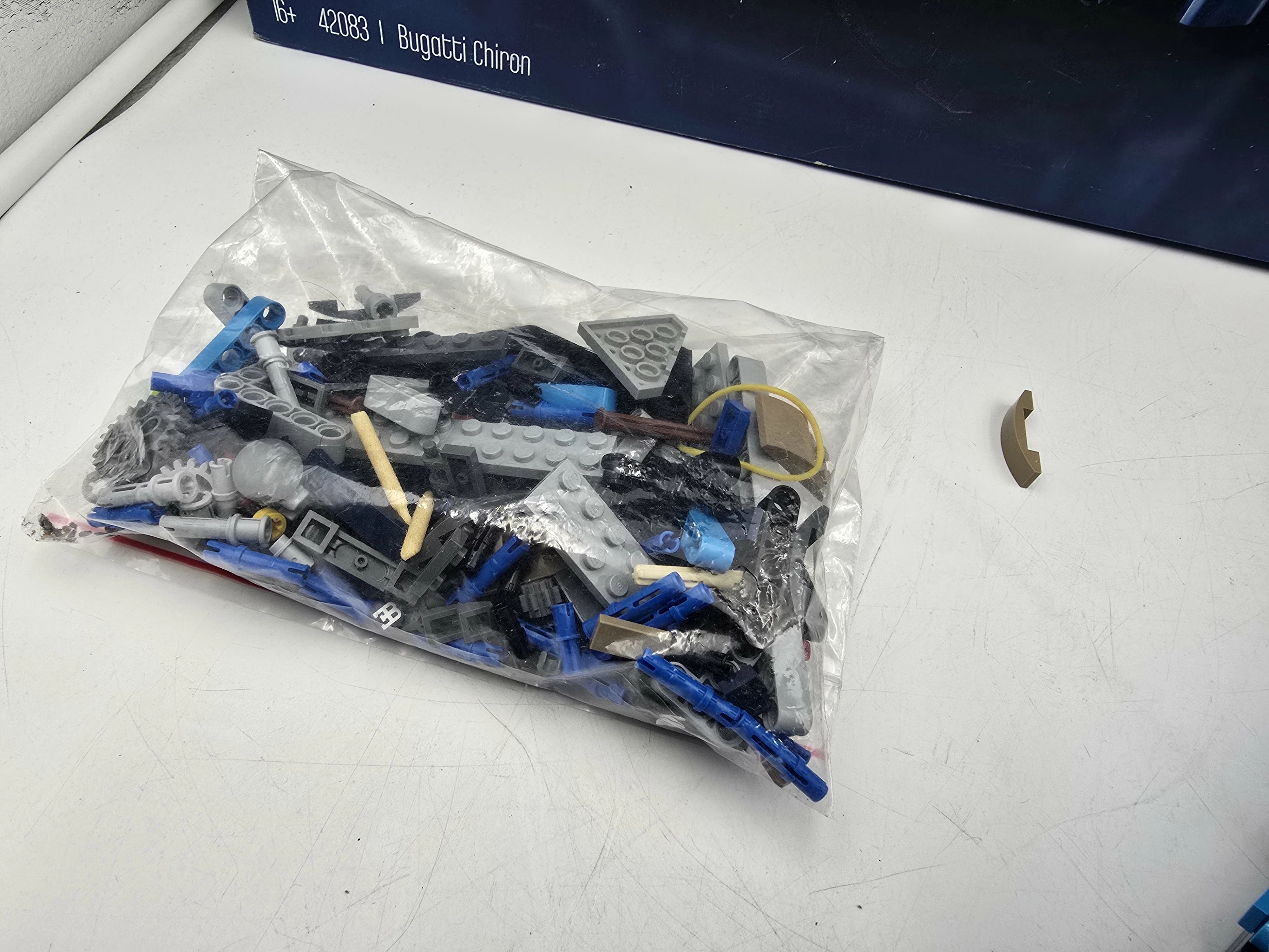 lego-technic-bugatti-chiron-42083-ean-gtin-5702016116977