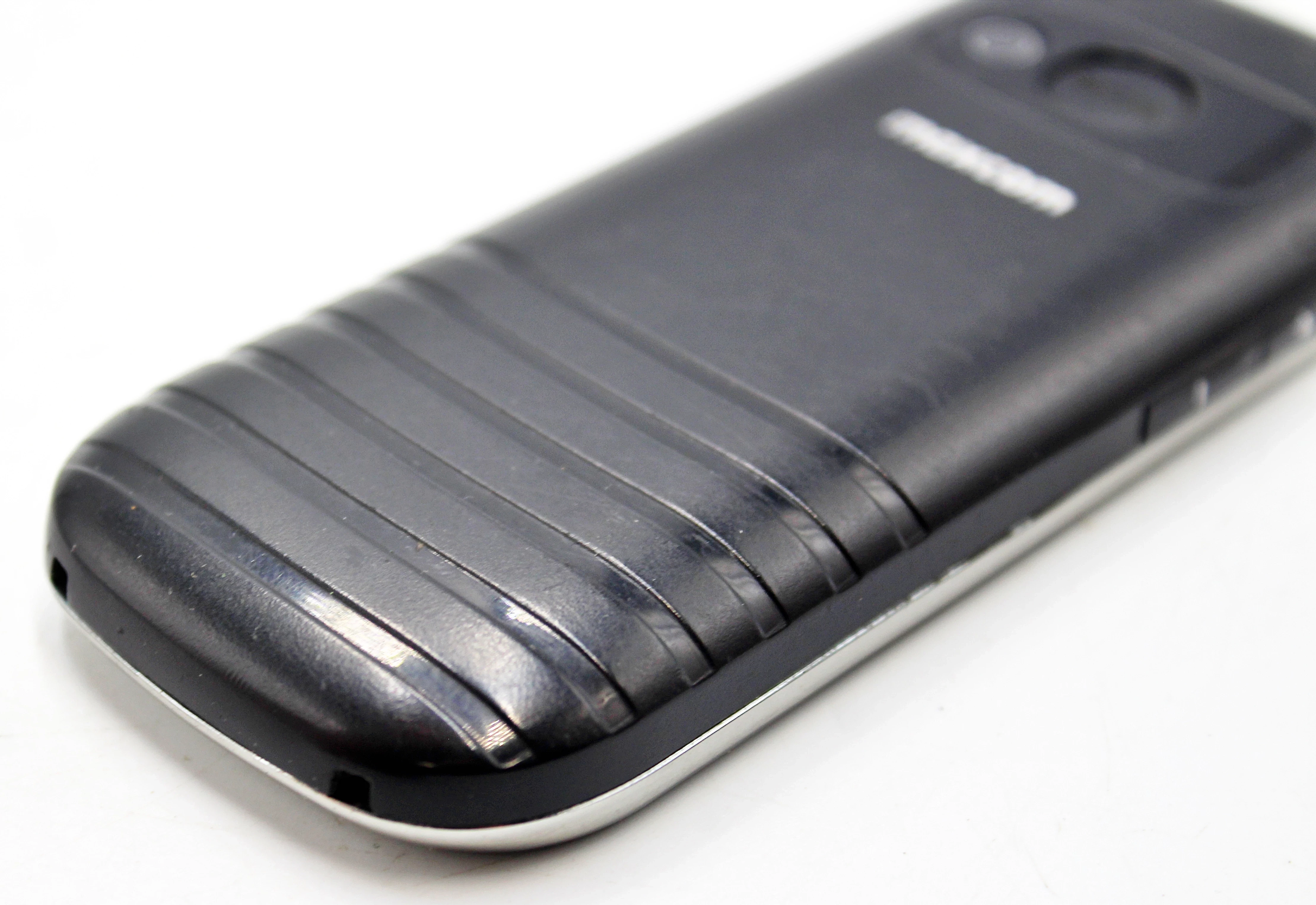 telefon-komorkowy-dla-seniora-maxcom-mm720-se-16-mb-32-mb-pamiec-ram-202865-214161